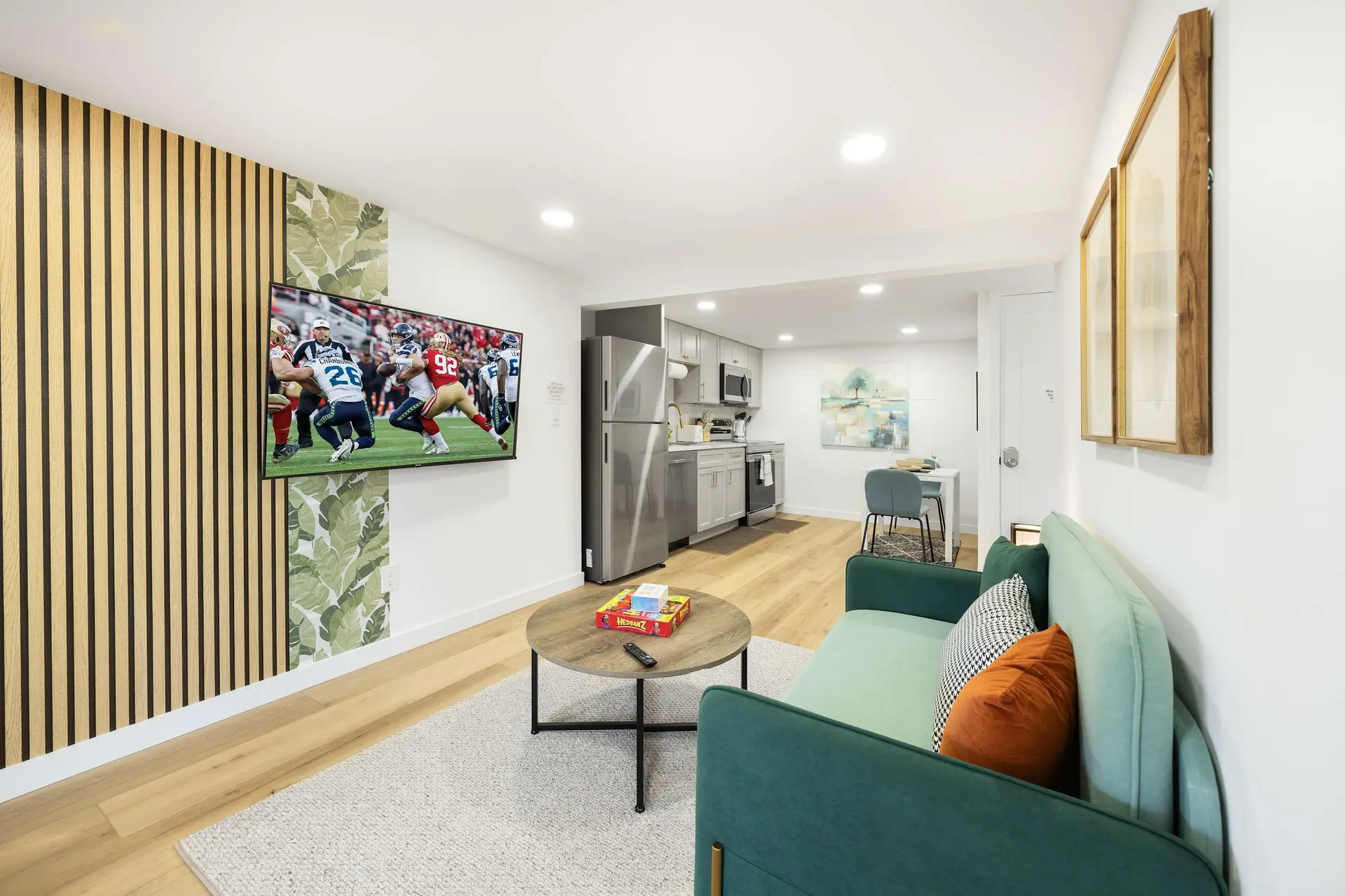 Remodeled 1BR Private Basement – 9 Min to Beach