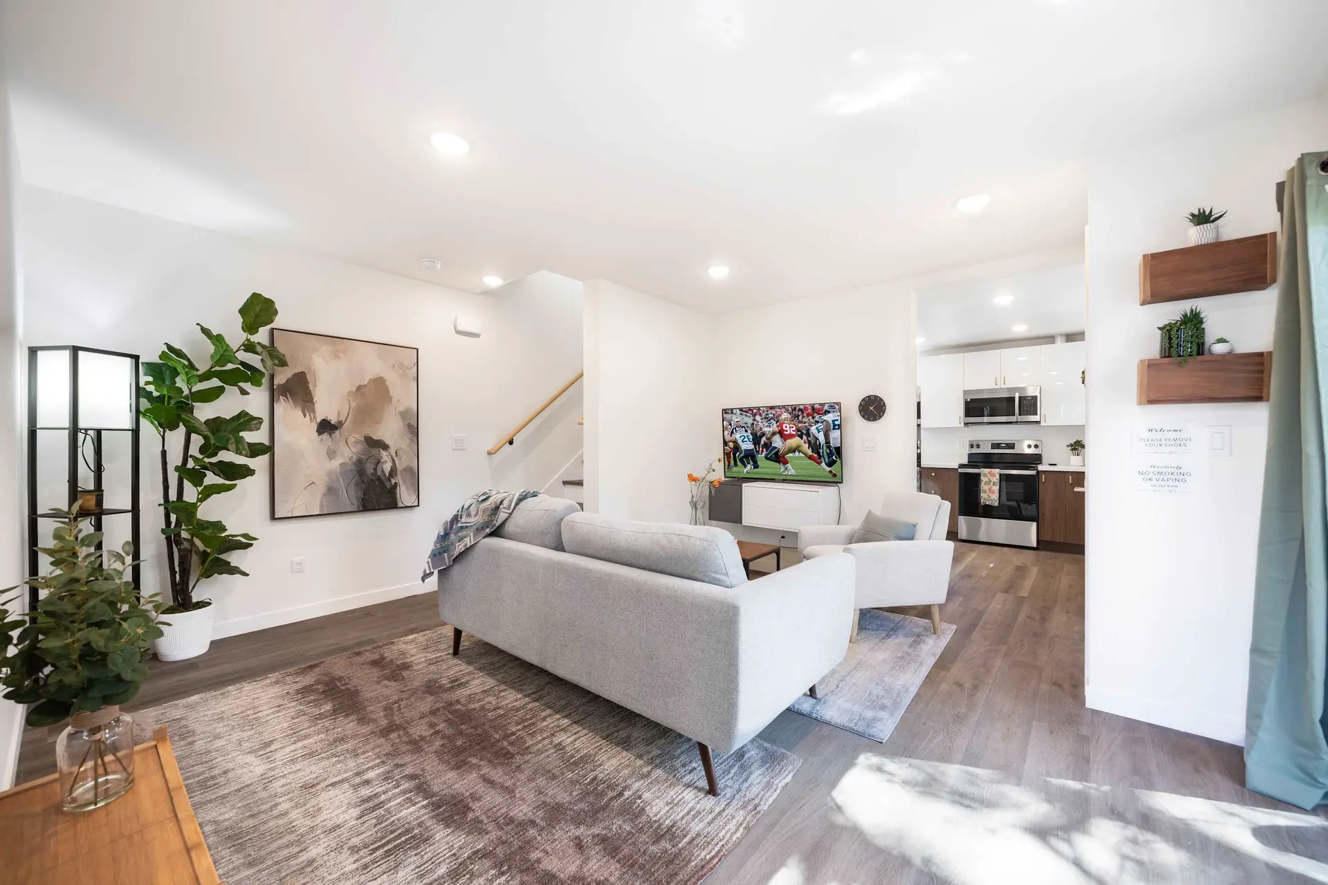 2025 Built Modern Retreat w/ 3 AC in Safe Location