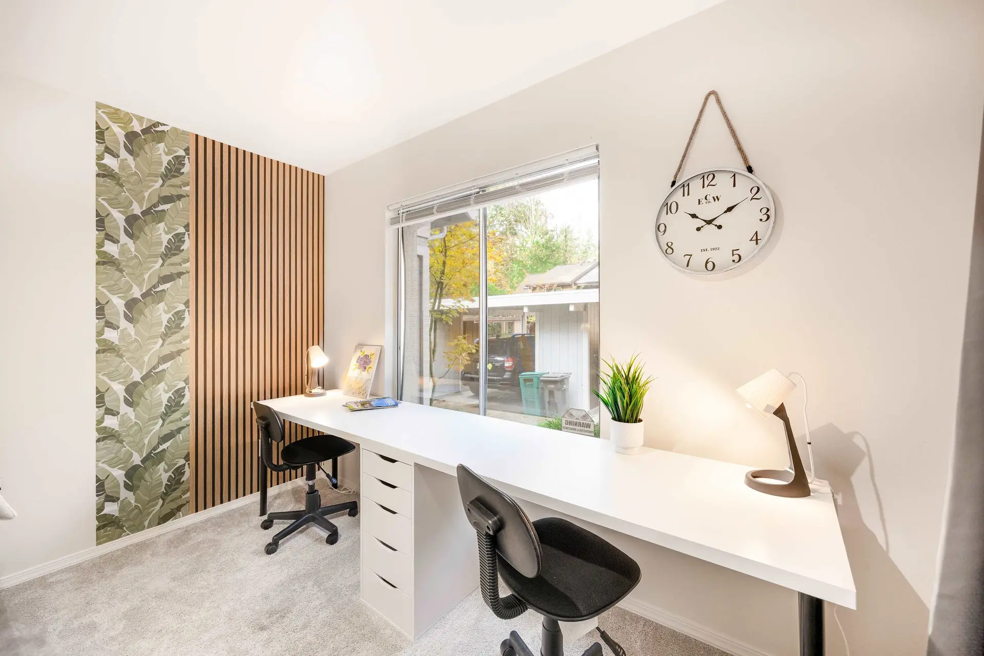 4B2.5B TH in Kirkland/Woodinville. Prime Location