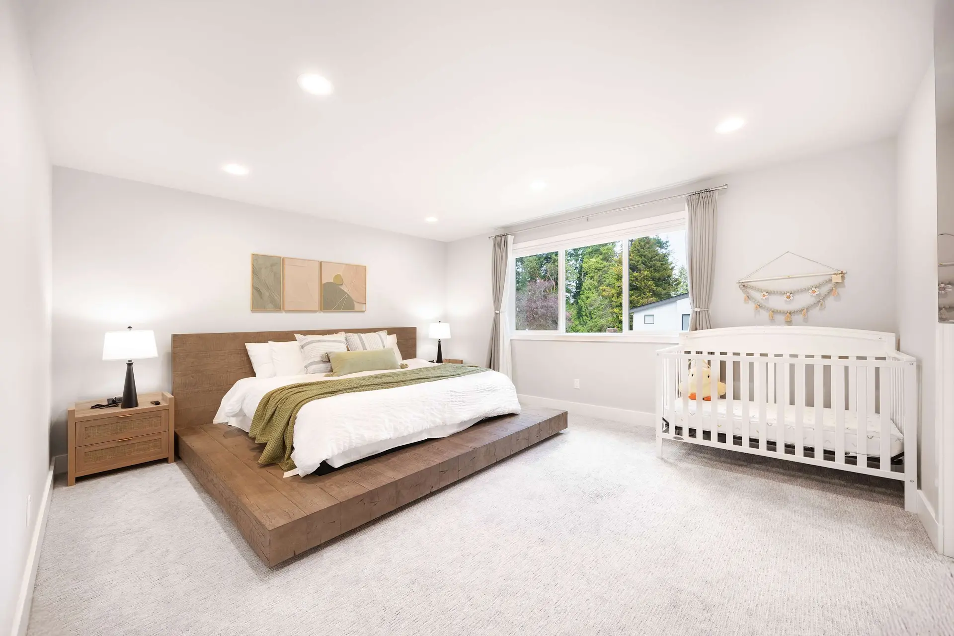 Modern 4BR Family Oasis: Treehouse Bunk &Game Room