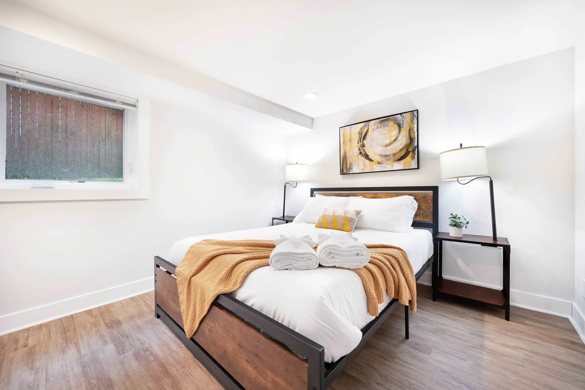 Pet Friendly 1BR Basement w/Gym |Near UW &Hospital
