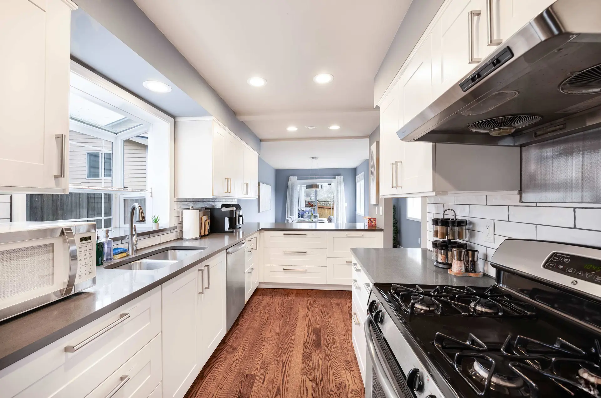 Stylish 3BR/2.5BA Home |EV Outlet |Near Light Rail