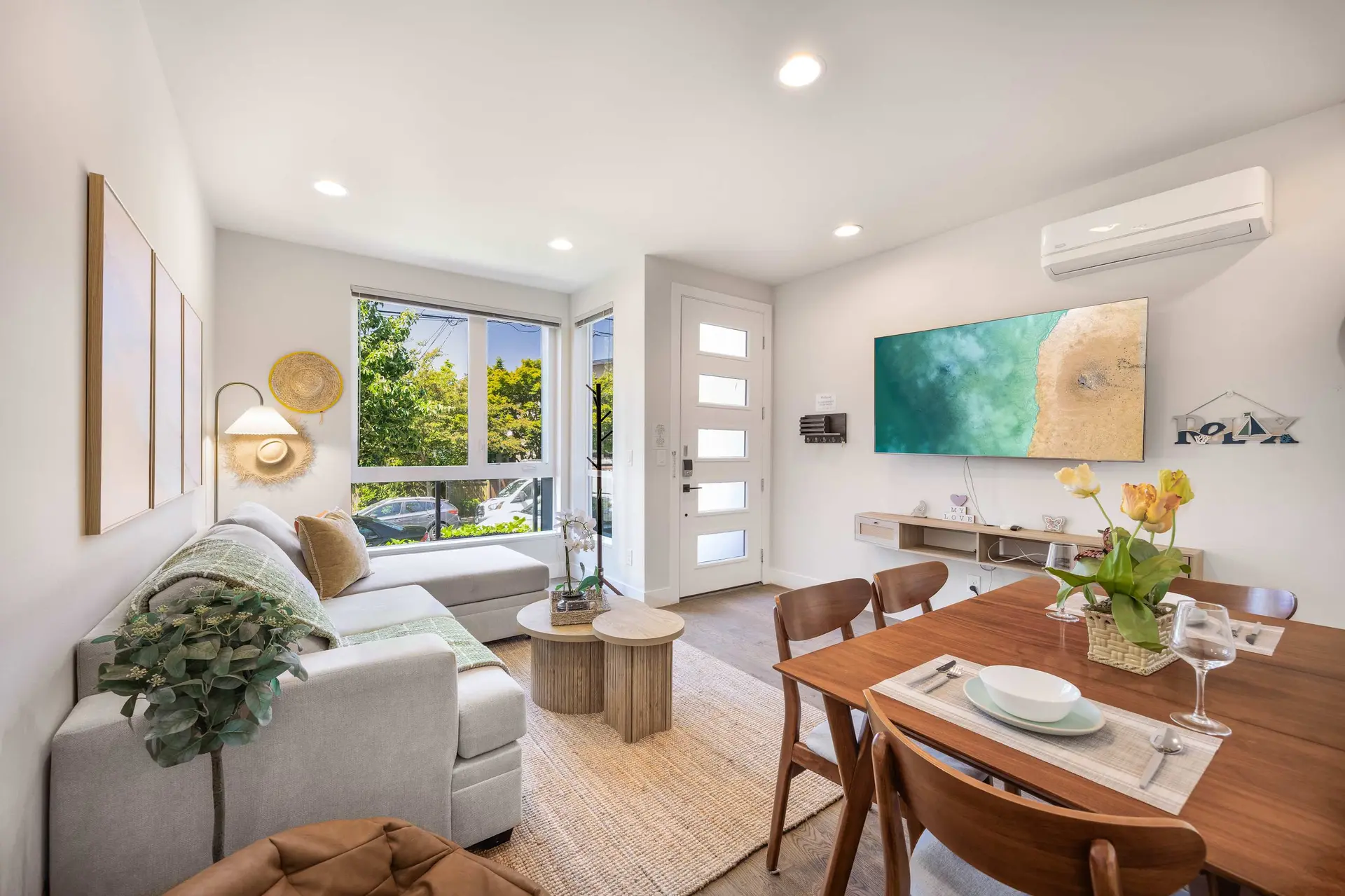 Eastlake Gem: Rooftop Sauna & Lake View, 3min SLU