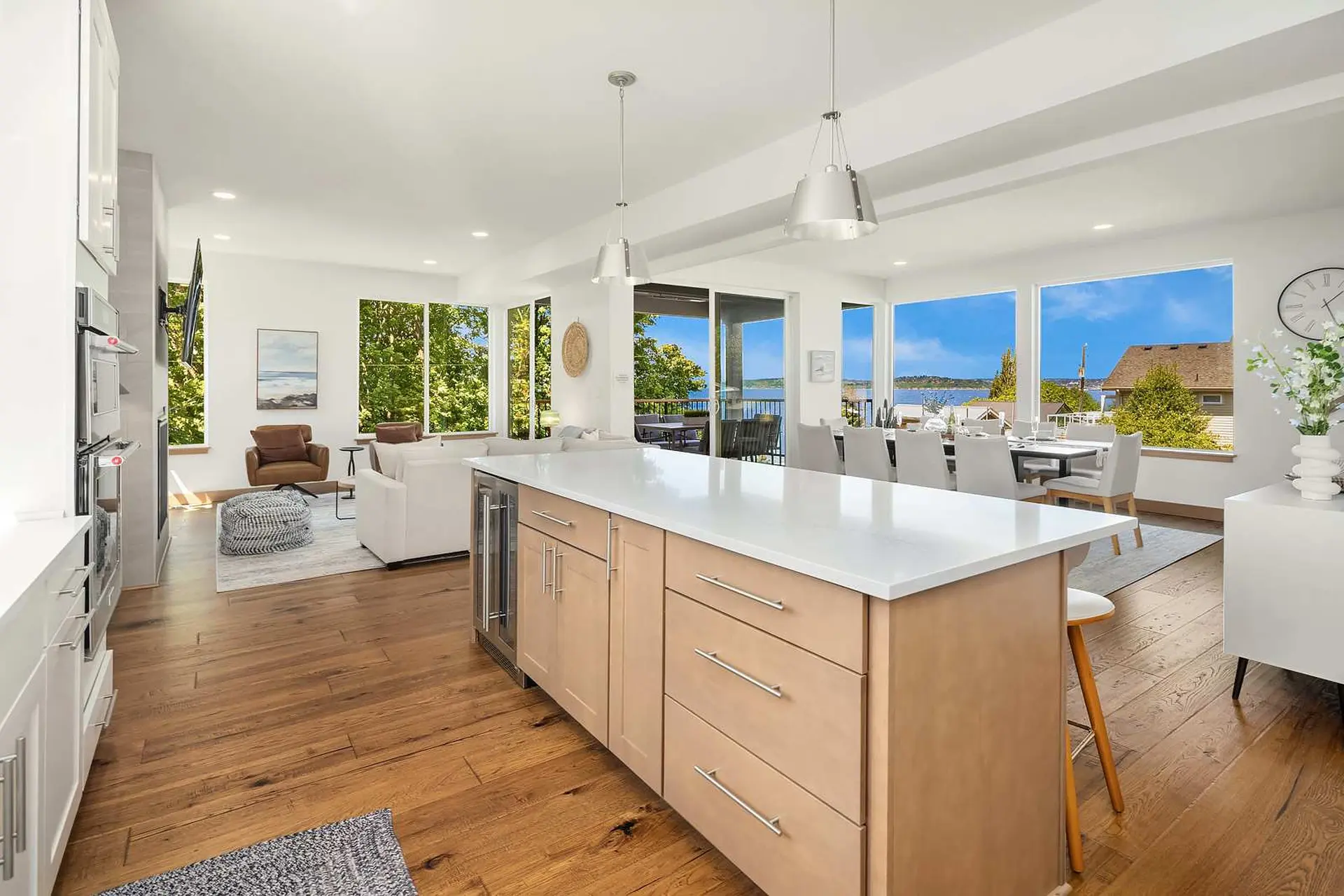 Luxury 6 BR Mansion w/ Water Views & Walk to Beach