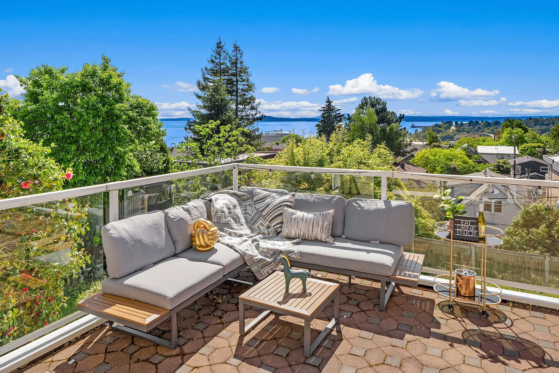 Queen Anne Retreat with Bay Views | Dining & Shop