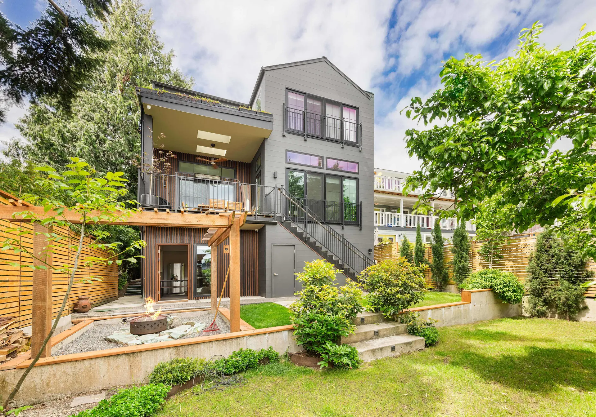 Chic 2020-Built 2BR Urban Oasis w/ Private Backyar
