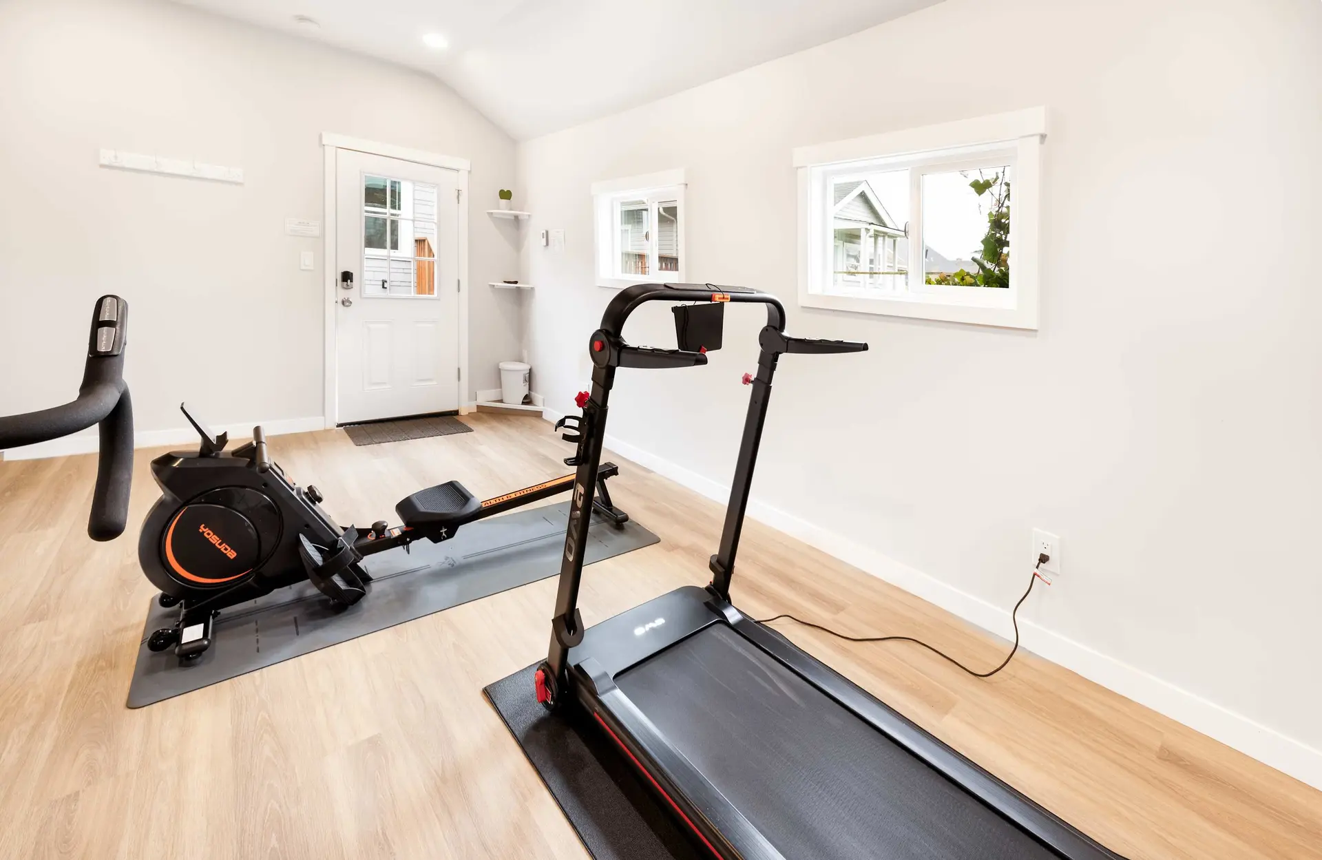 Sunny 3BR Home Near UW & Children Hospital | Gym