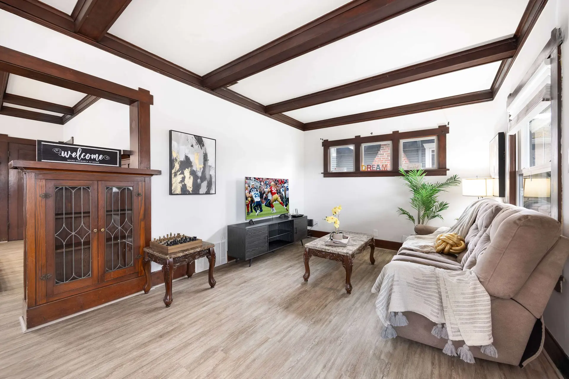 Sunny 3BR Home Near UW & Children Hospital | Gym