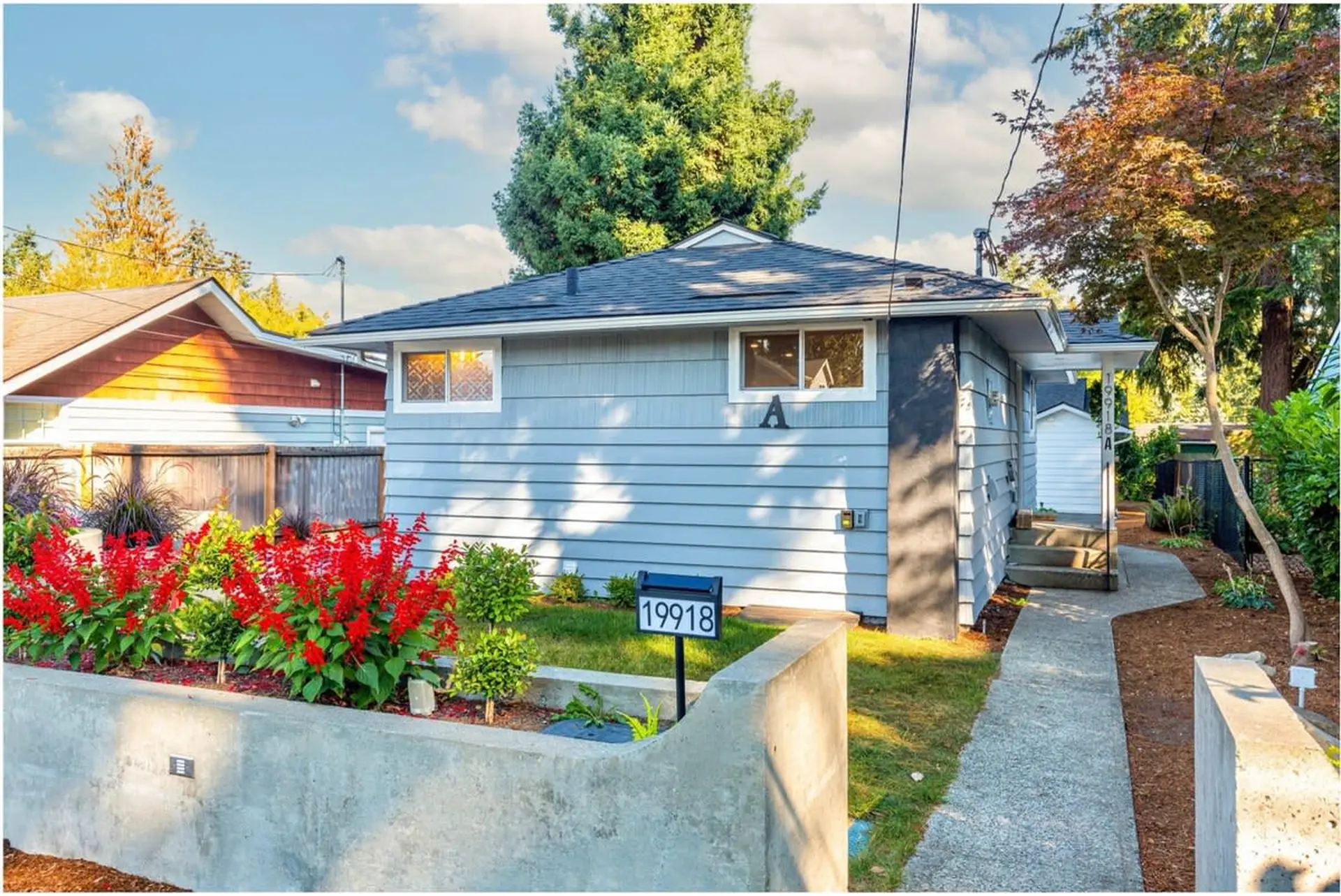 Hidden Renovated Garden Cottage Near Costco, I99