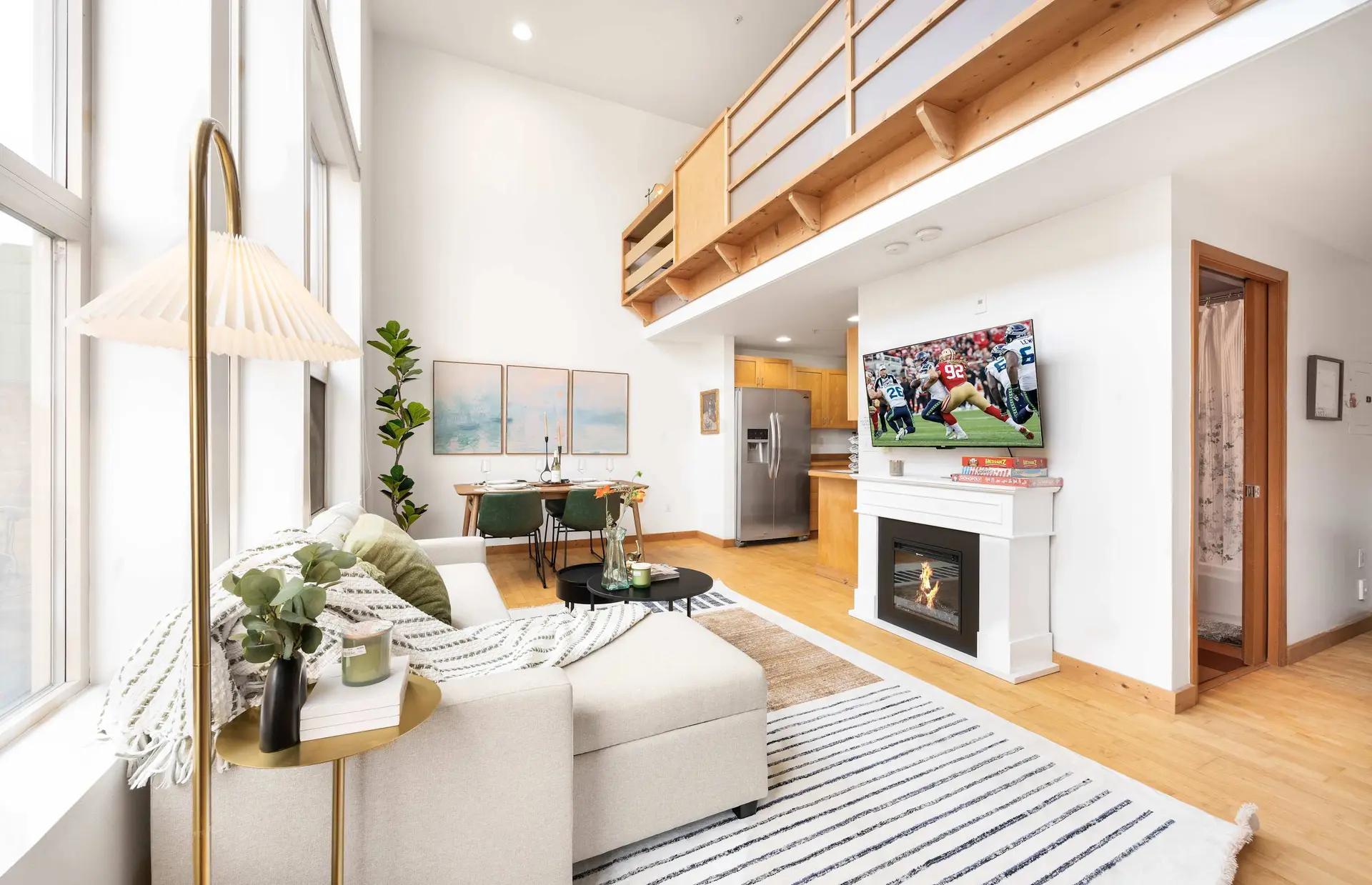 Historic DT Loft w/16ft Ceilings |Garage &97 WS!