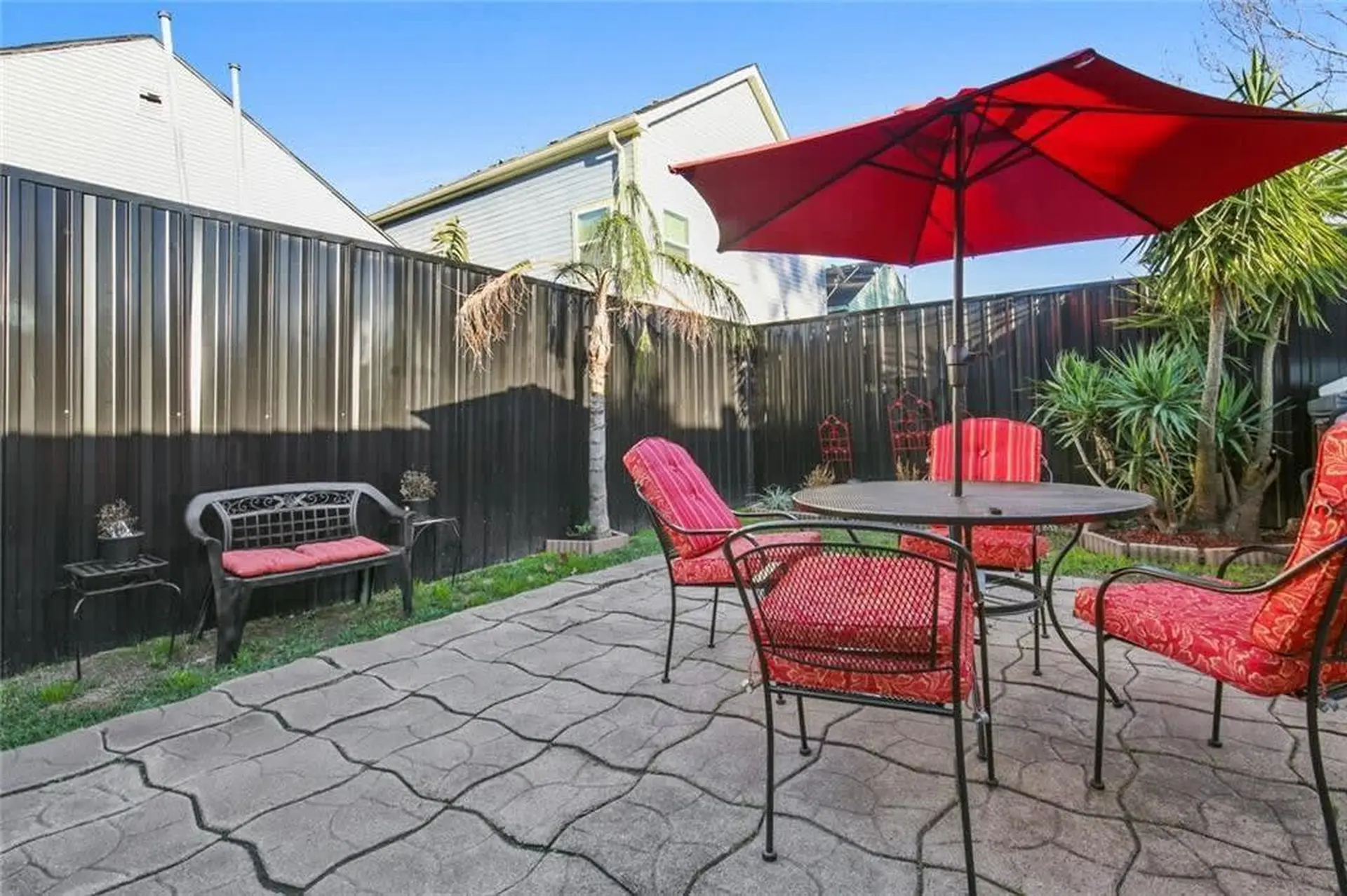 NOLA Charm: Sleeps 12, Near Attractions!