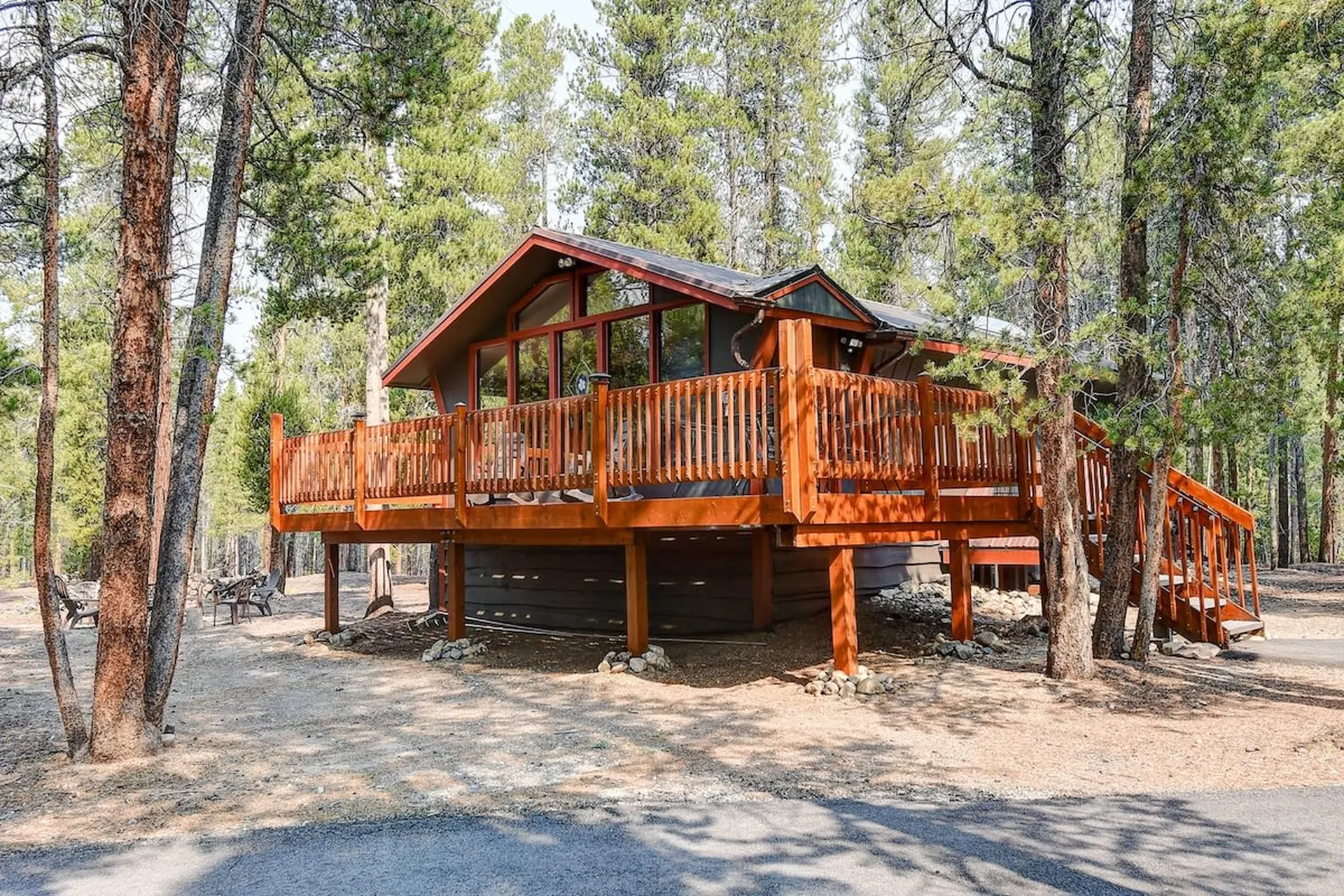 Property Highlight: Whispering Pines Cabin in Leadville, CO