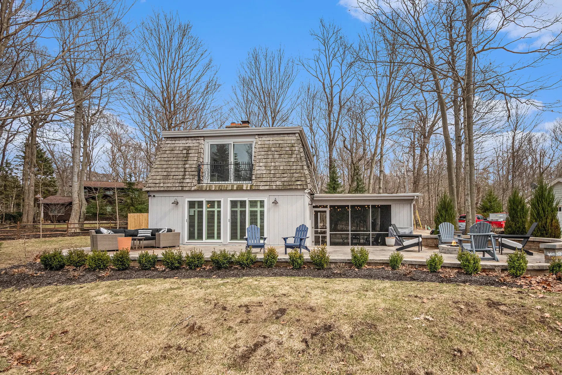 Exclusive beach/Views of Lake Michigan/Fire pit