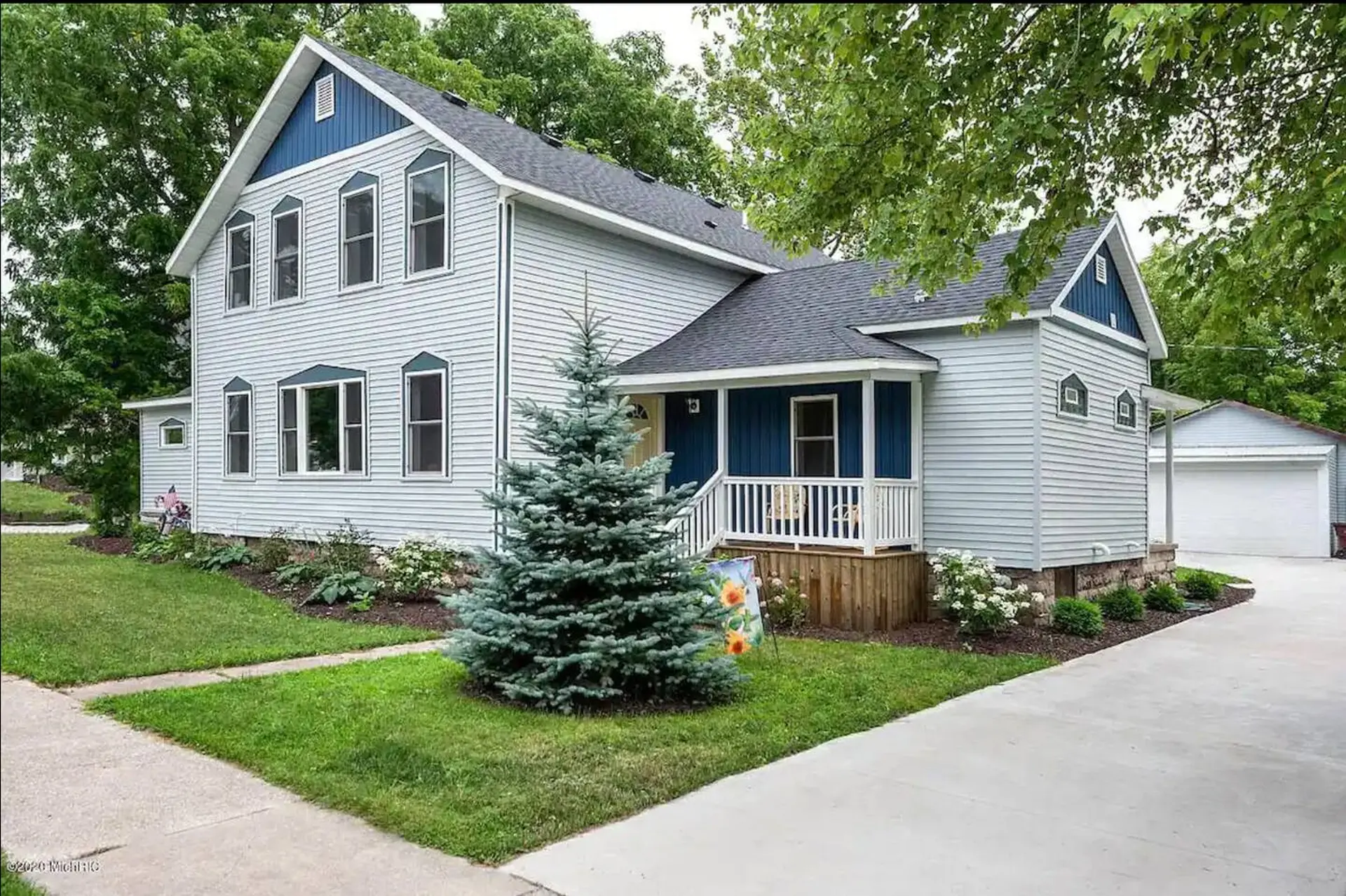 Luxury Haven: Stylish & Near Downtown Fun!