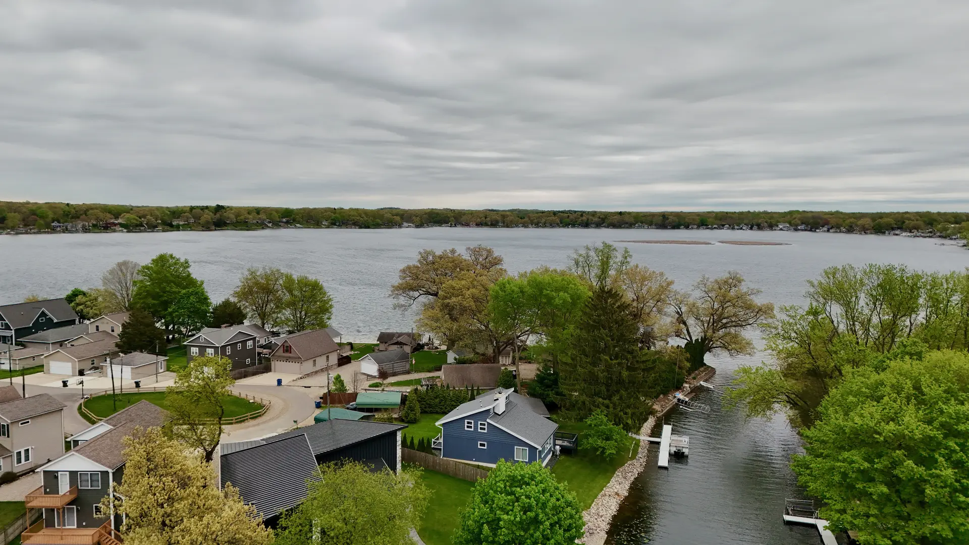 Gravel Lake Getaway
