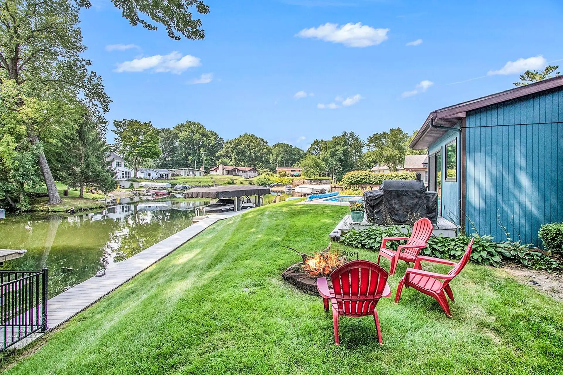 Luxe Lakefront Haven: Pool & Hot Tub!