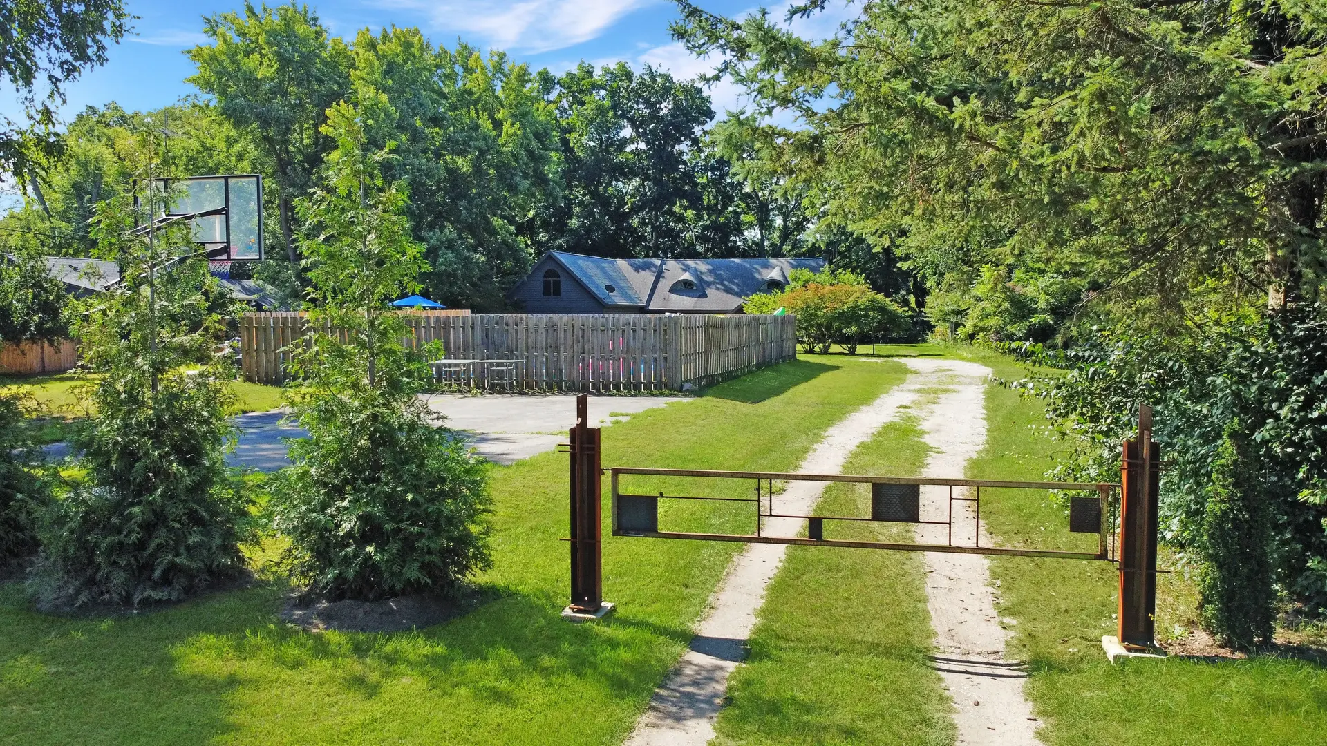 Pat's Pool House