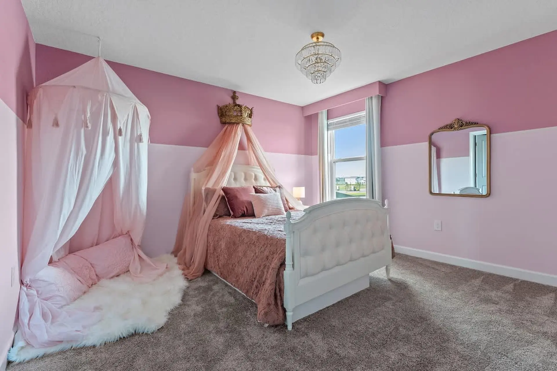 7BR Themed Bedroom and Pool 18 guests