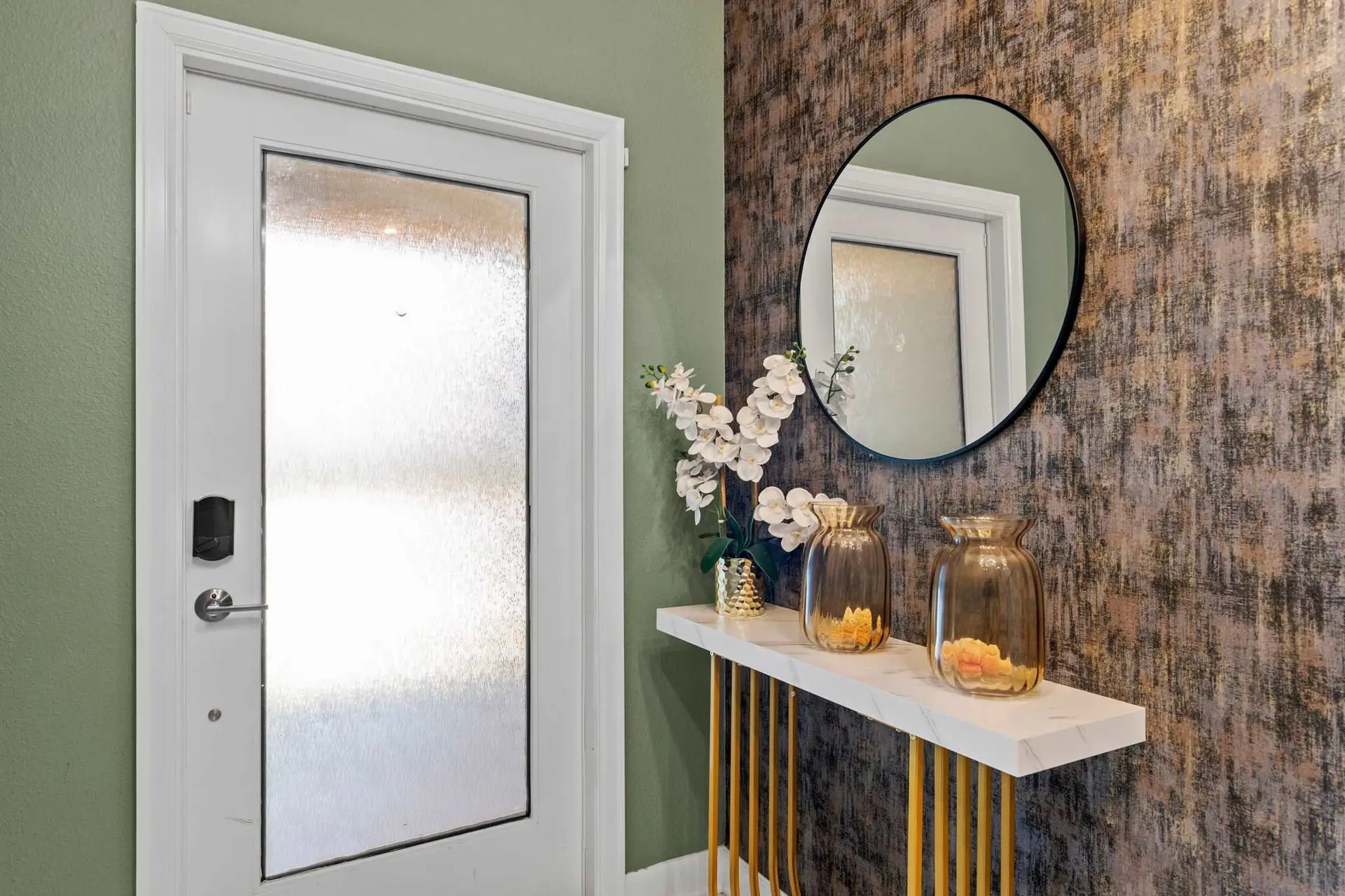 Chic 4BR Home with Mickey & Star Wars Rooms