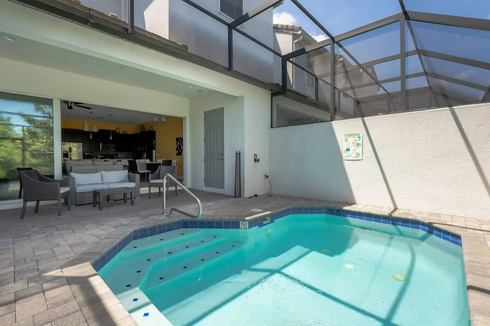 Comfortable Vacation Home up to 10 People EF466