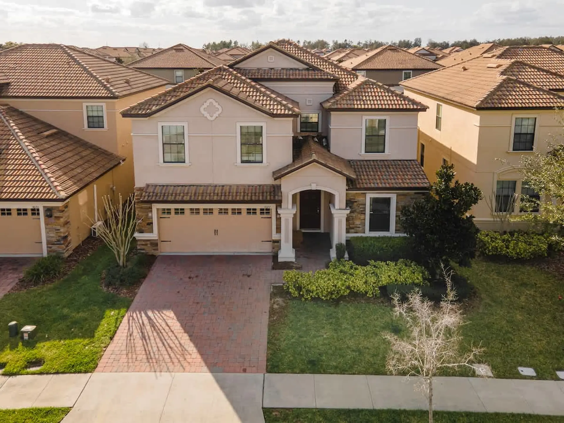 Game Room Large Pool 9BR Disney Area