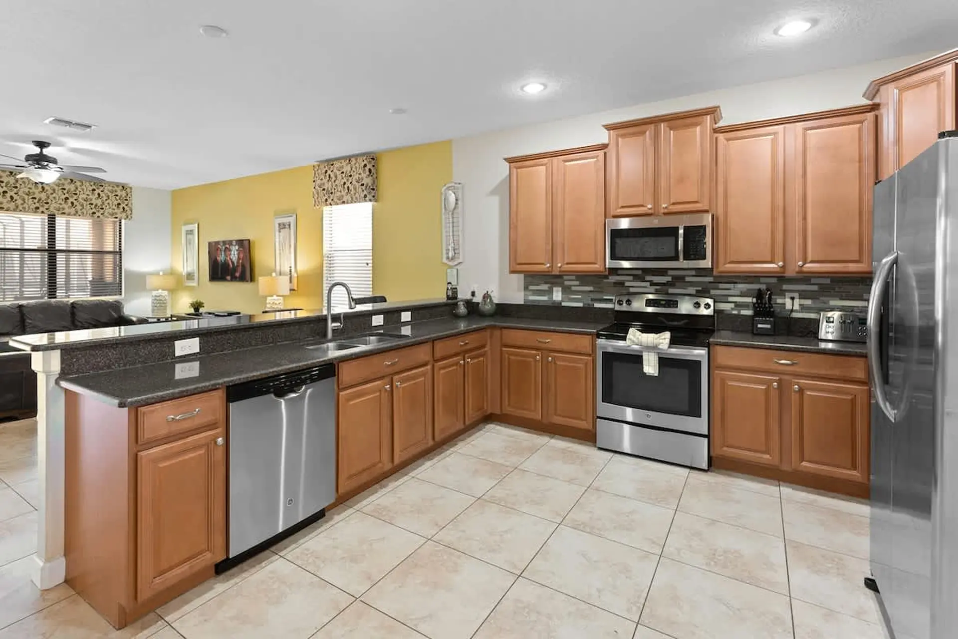 Game Room Large Pool 9BR Disney Area