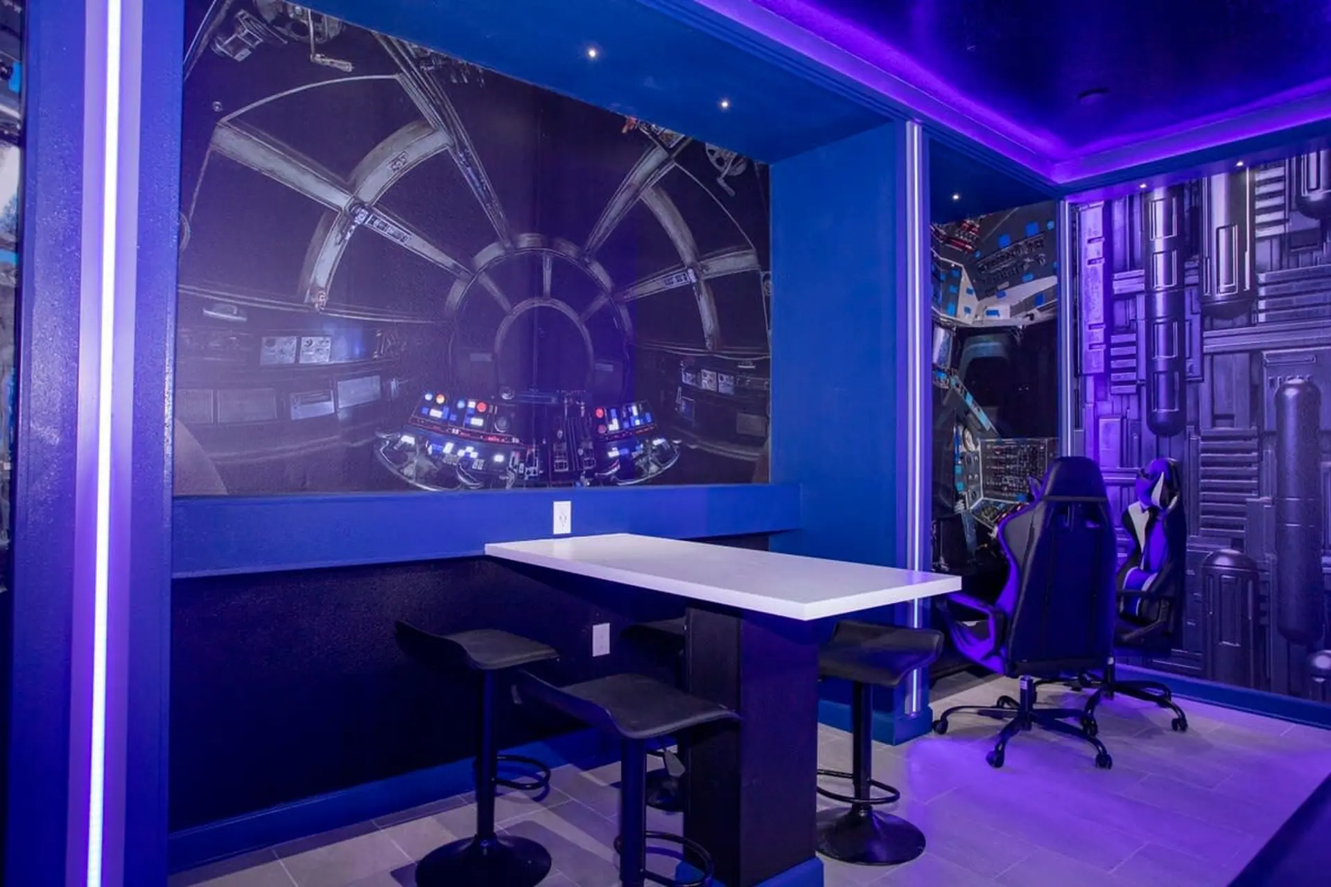 Ultimate Themed Luxury - Game Room, Theater, Pool