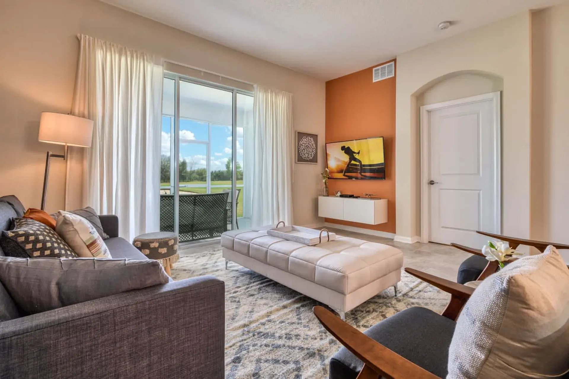 Chic Golf-View Condo - Simply Amazing