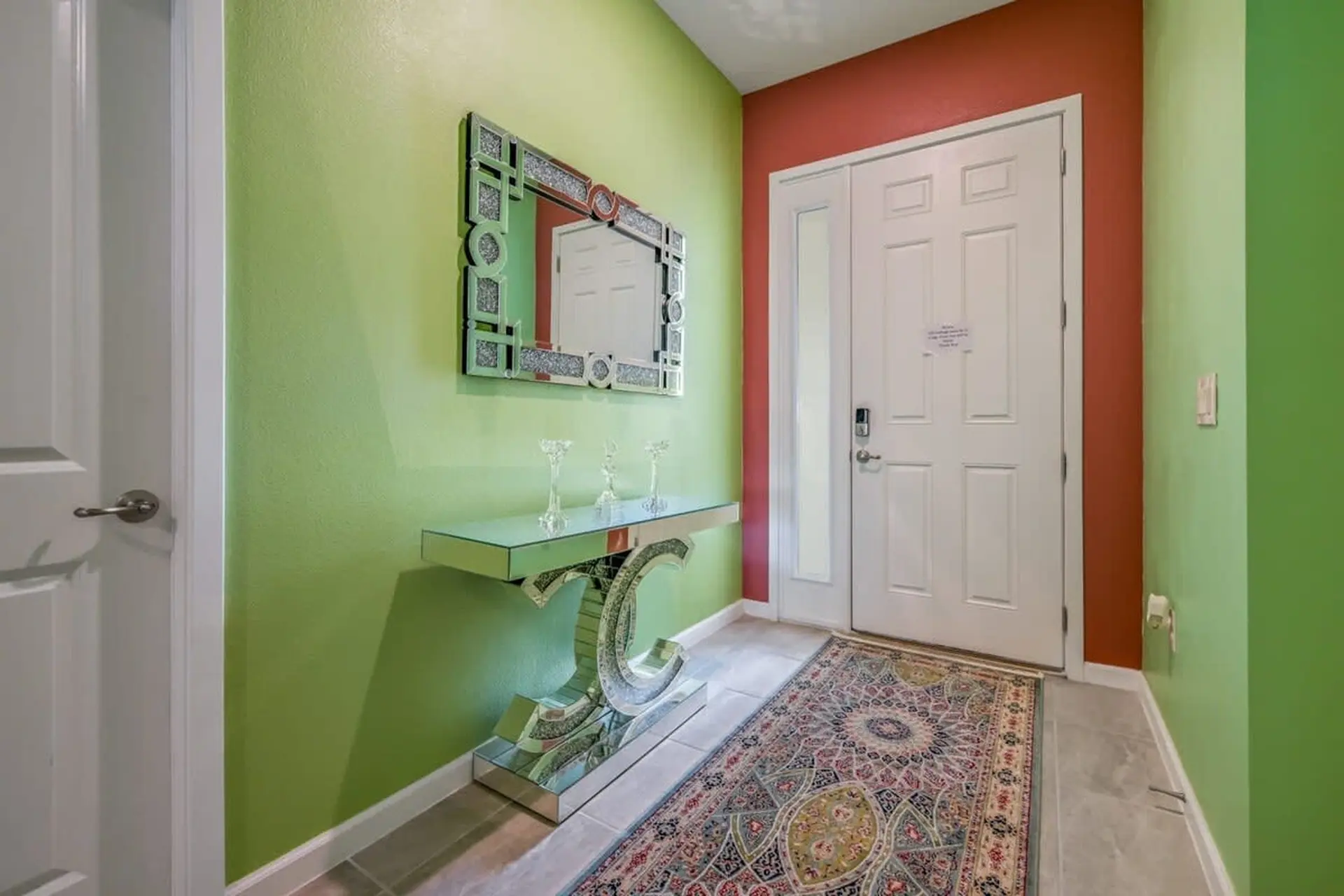 Vibrant 12-Bed 10-Suite Oasis, Colorful & Spacious