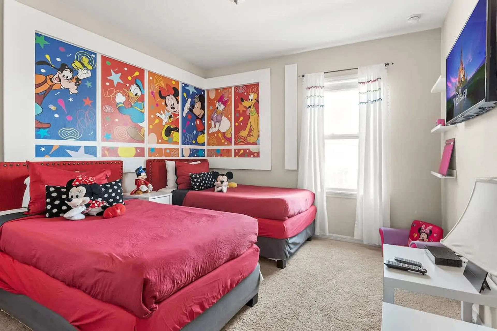 Themed Mickey Bedroom 4BR at Solterra