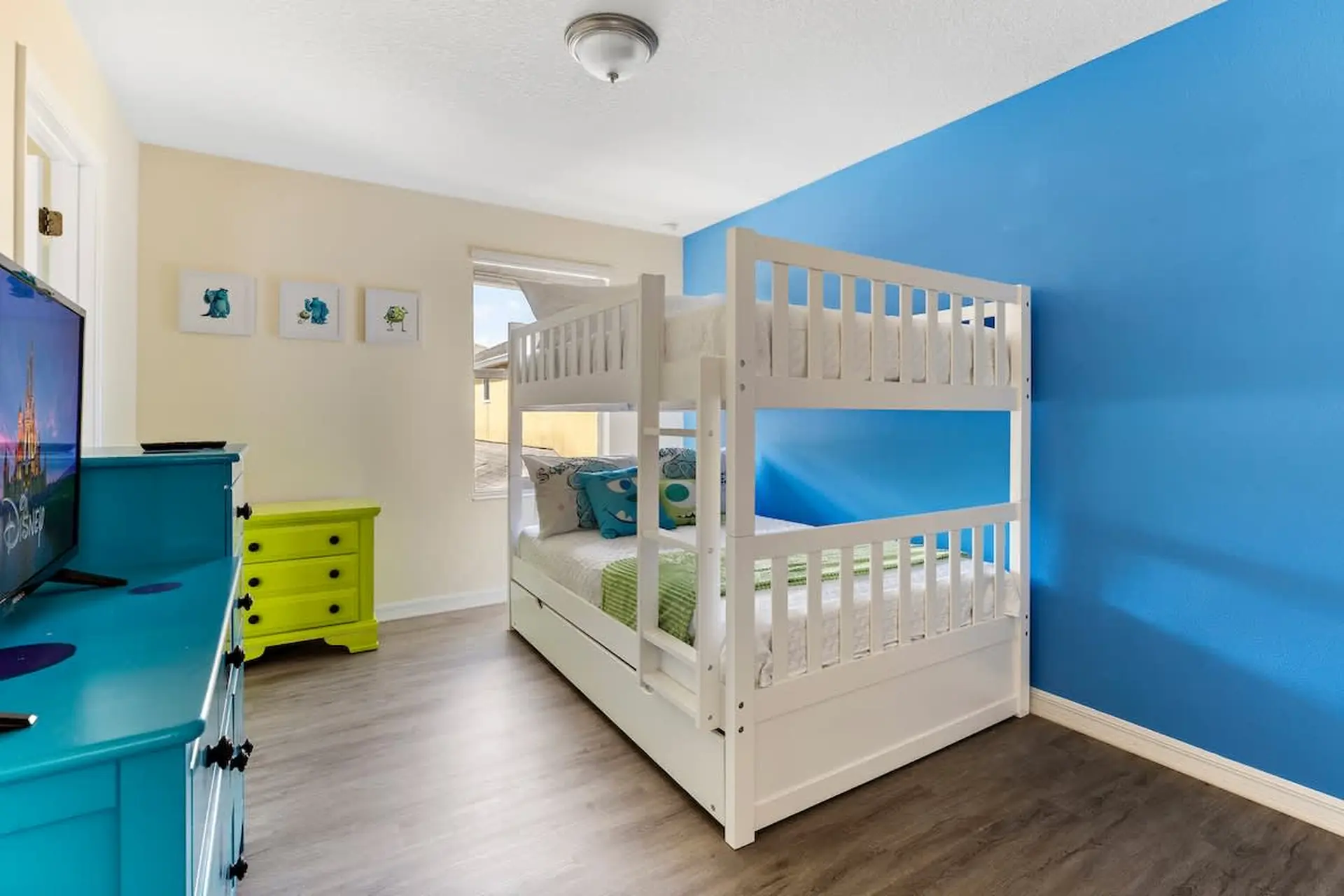 Themed Bedrooms and Large Pool