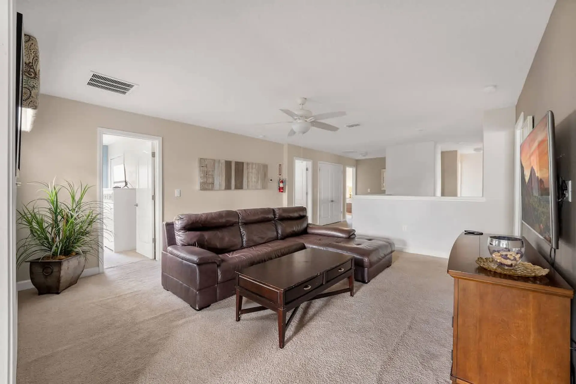 Cozy & Comfortable 9BR Retreat in Champions Gate