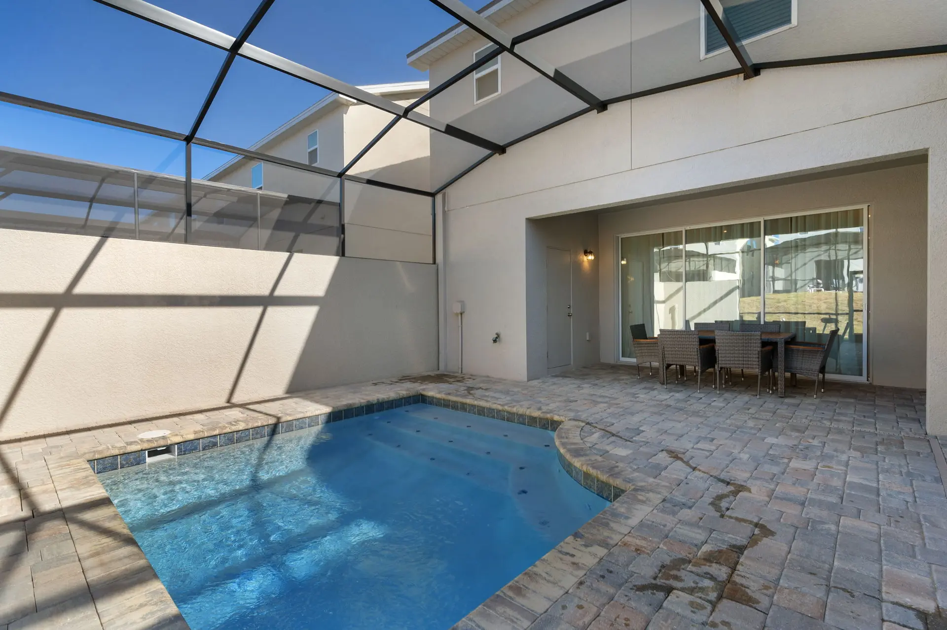 Chic 6 Bedroom Solara Home, Pool and Themed Rooms
