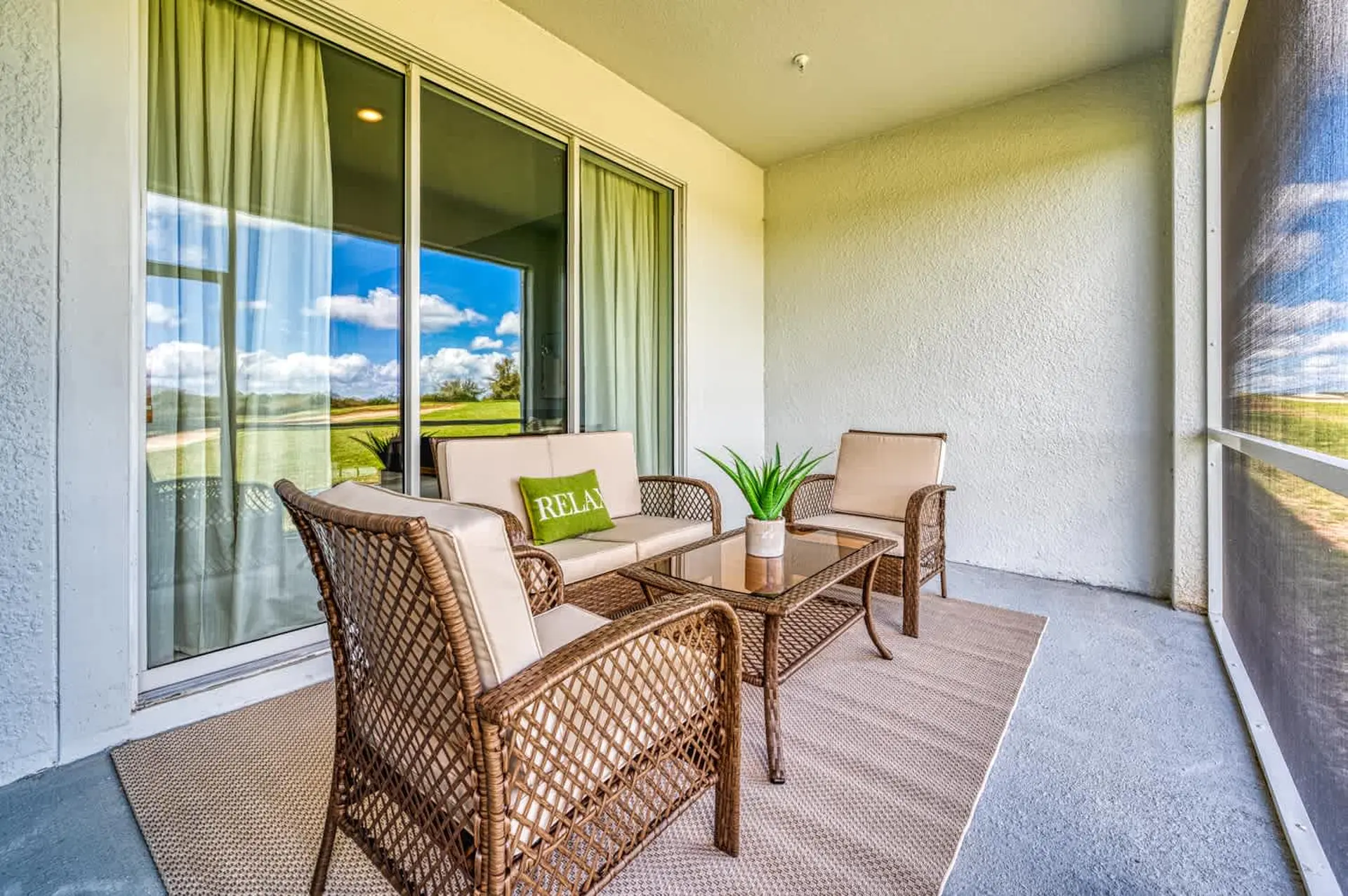 Chic Golf-View Condo - Simply Amazing