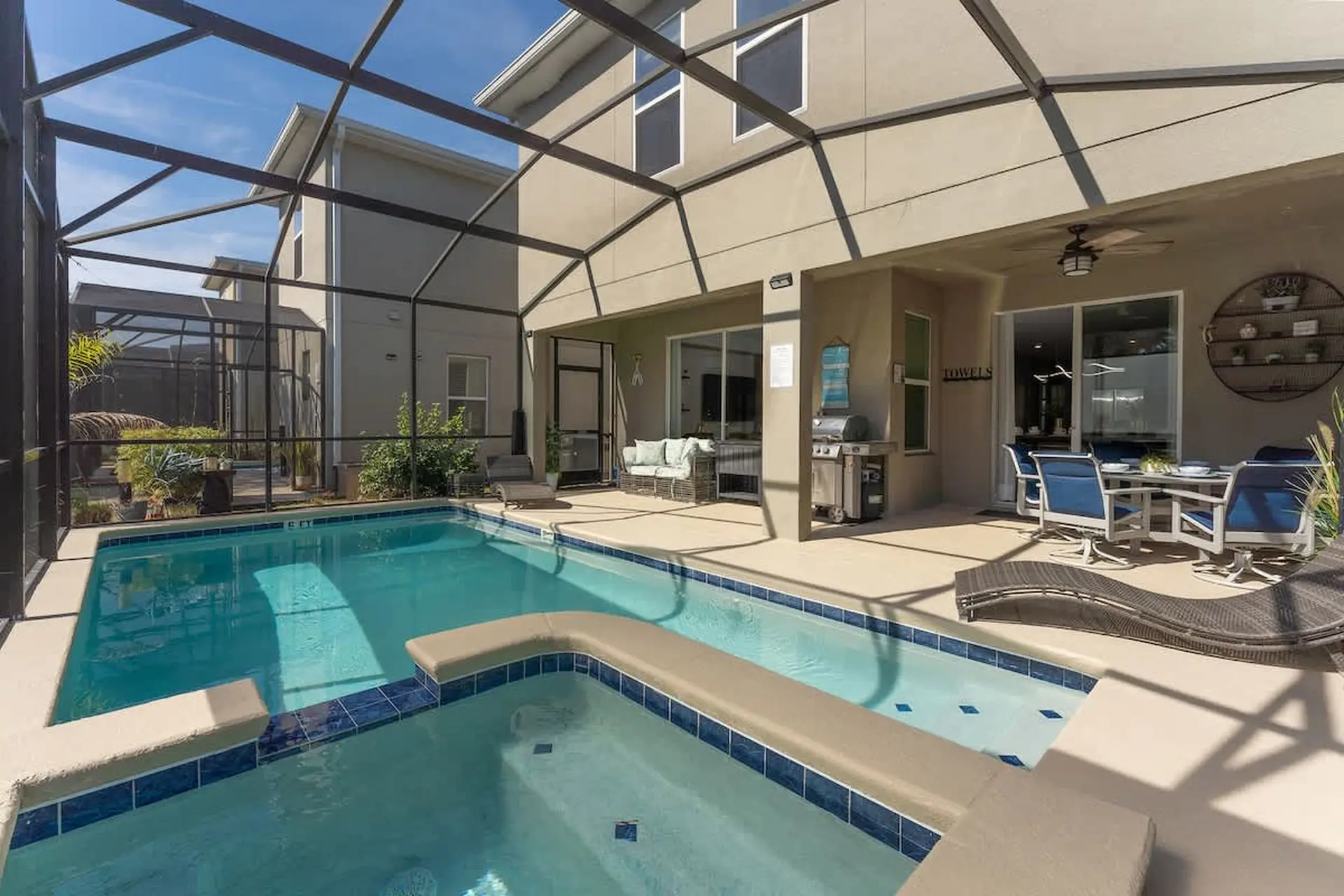 Storey Lake Luxury, 6BR Pool Home Near Parks