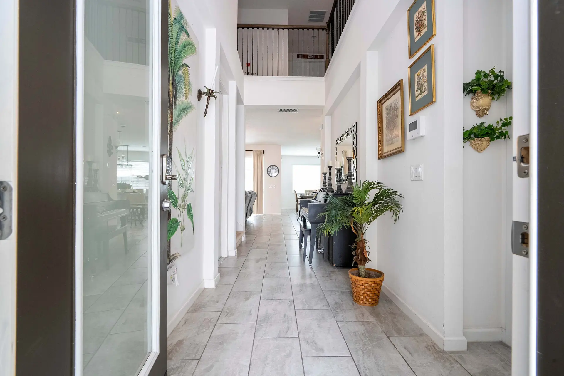 Spacious 6-Bedroom Retreat Near Disney parks