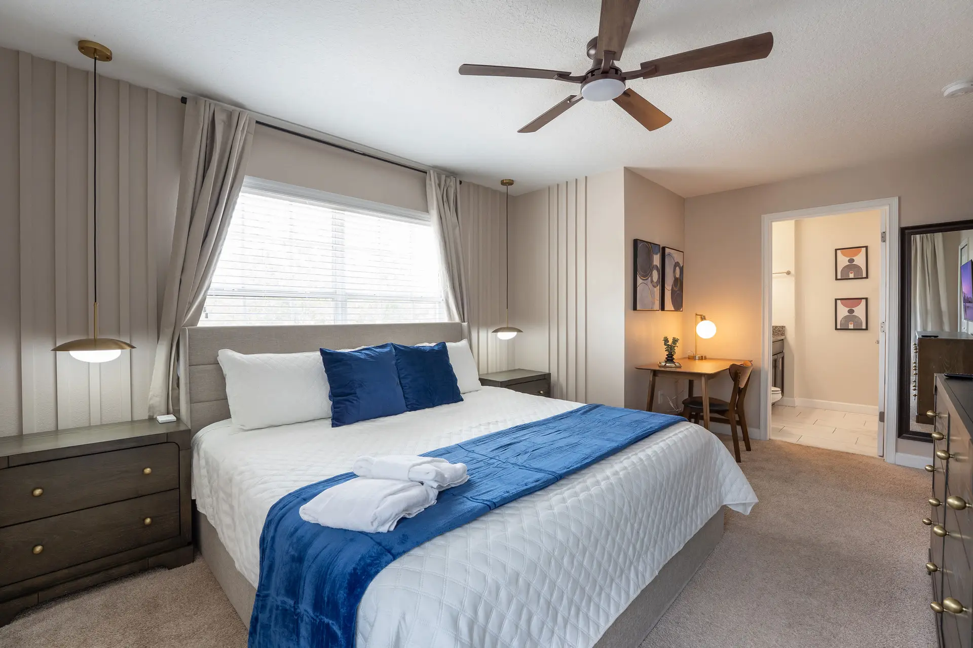 Luxe 5BR, Pool and Themed Beds