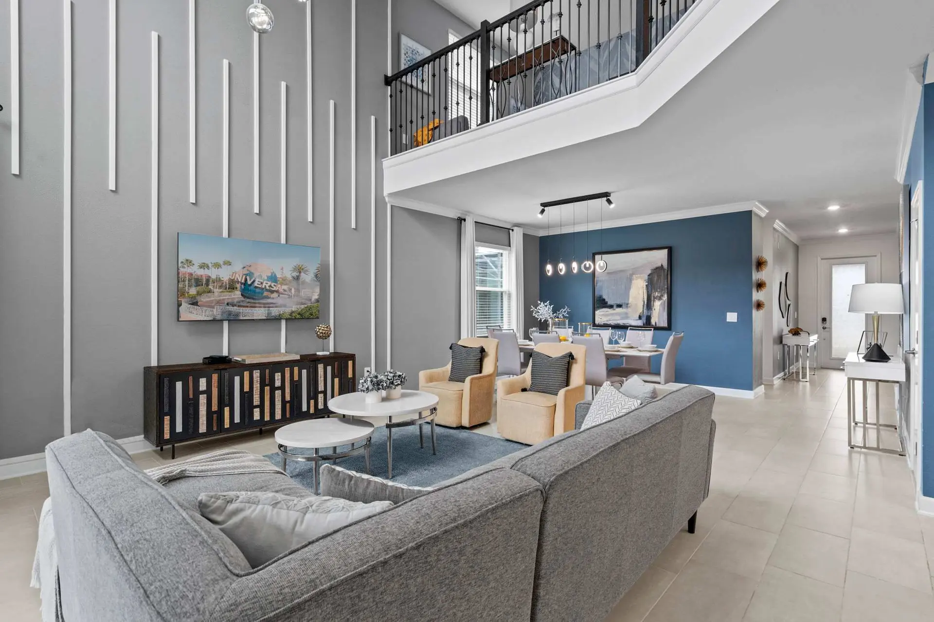 Chic Spacious 5BR Retreat Near Disney