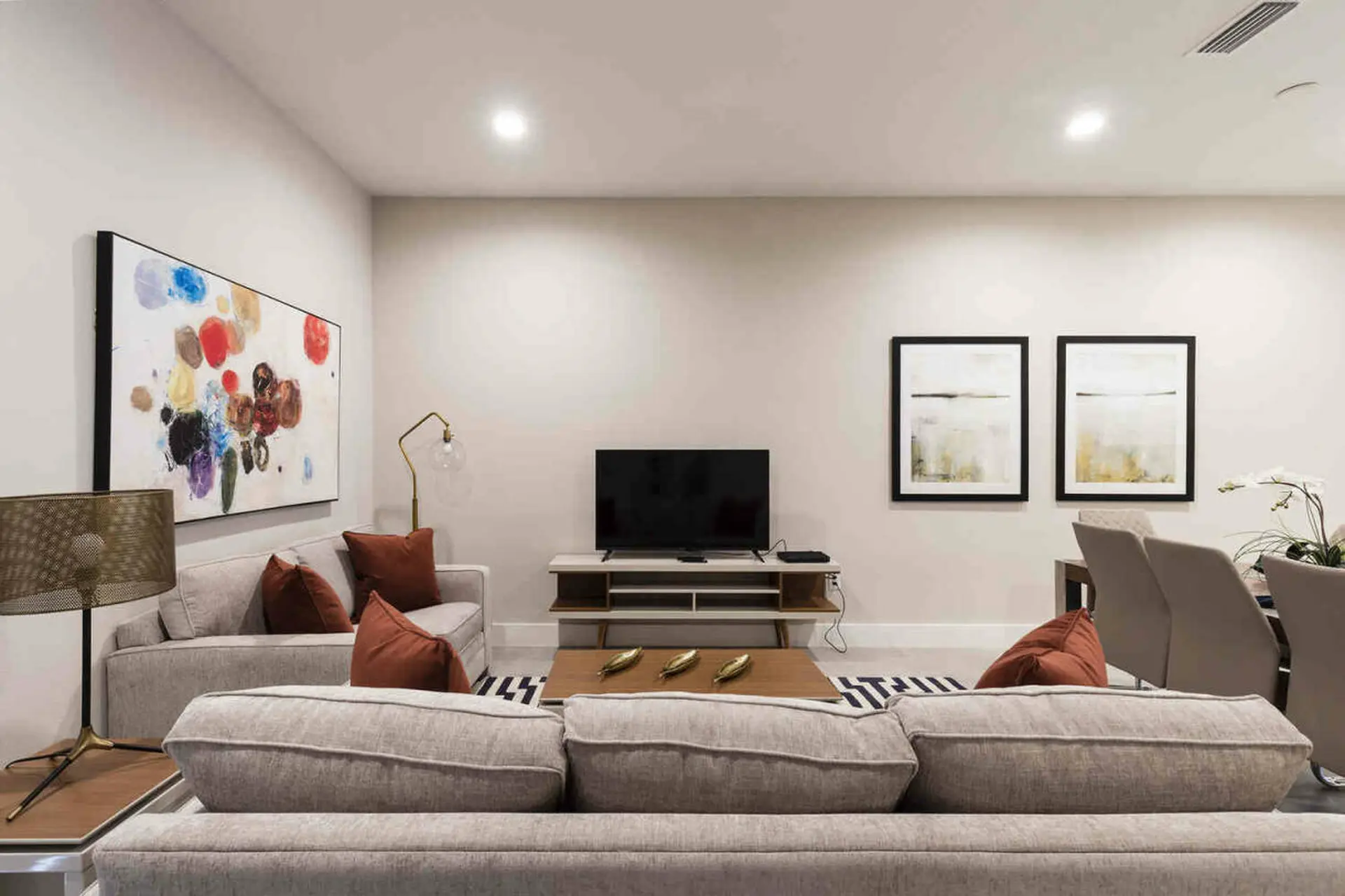 Stylish 4Bed Townhome at Summerville Near Disney