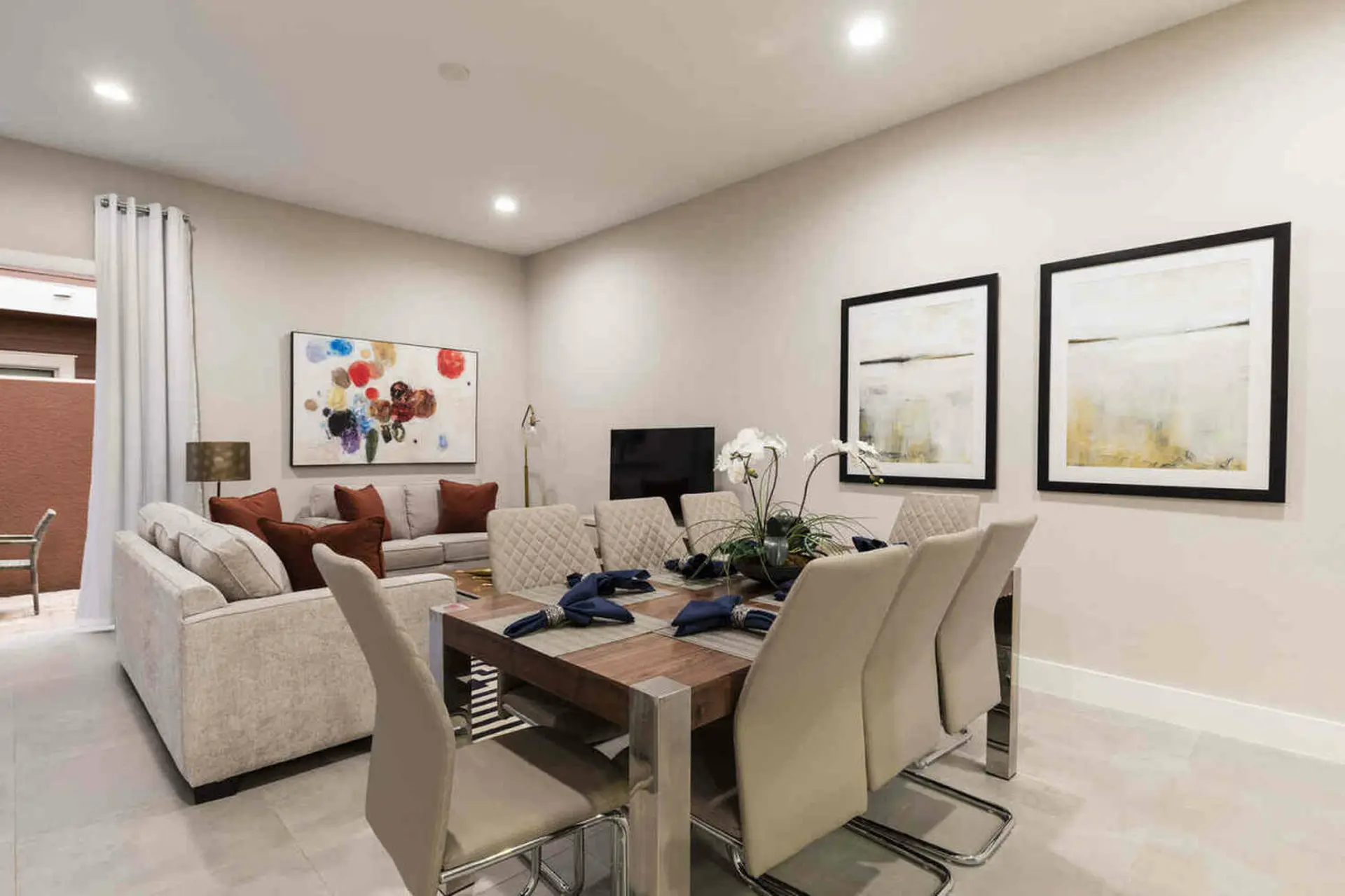 Stylish 4Bed Townhome at Summerville Near Disney