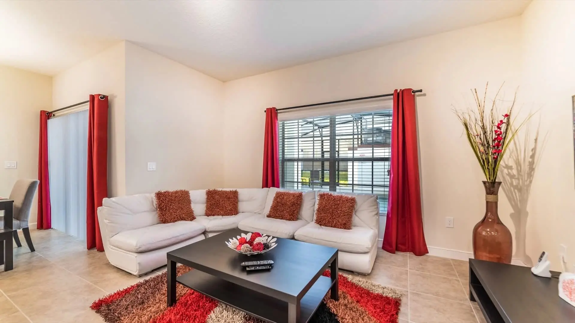 Home 4Bed in Storey Lake with Private Pool