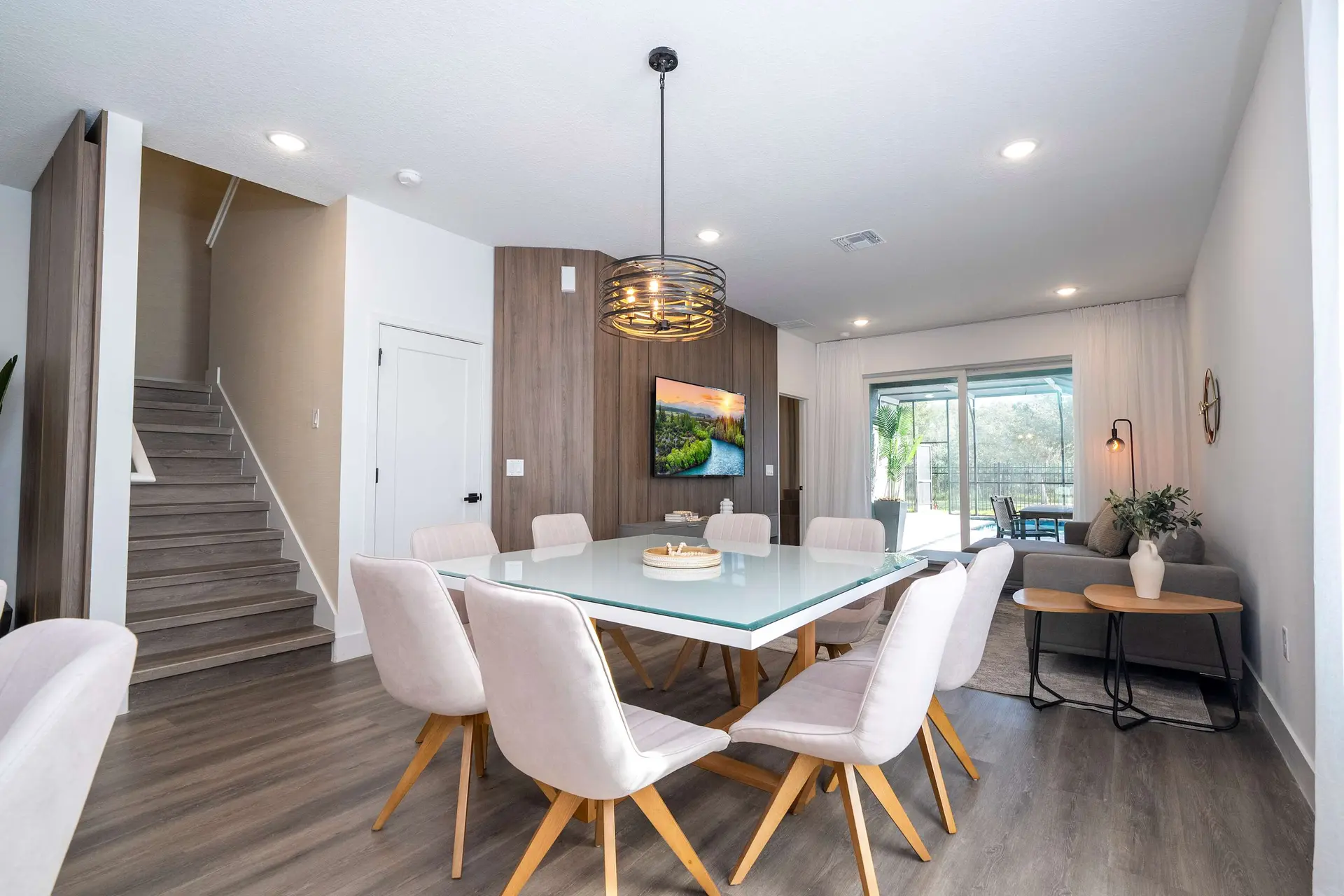 Spacious & Modern 4BR Near Theme Parks