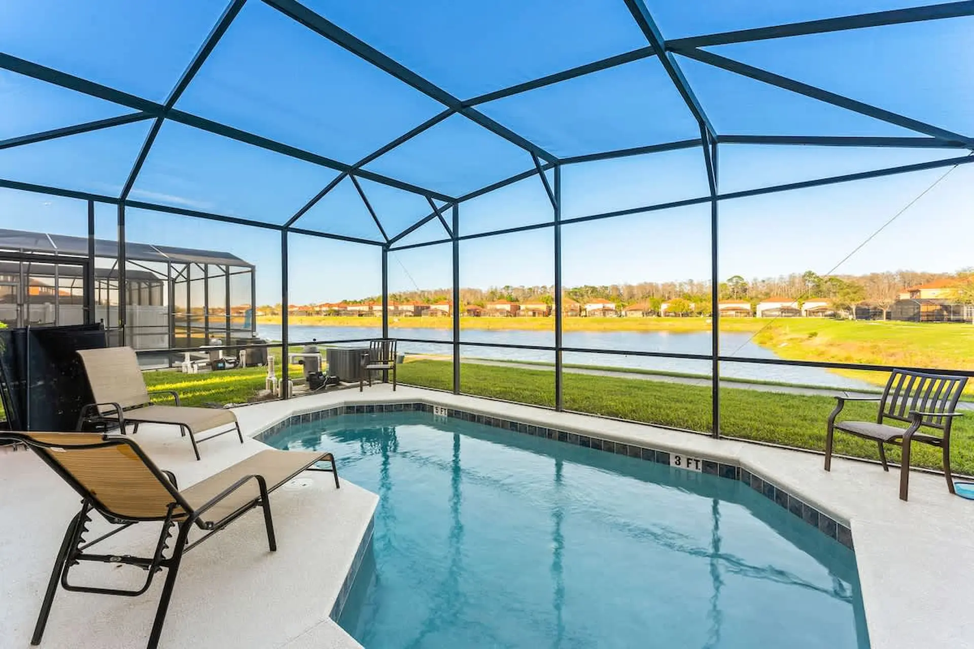 Lake View and Private Pool 4BR at Bella Vida