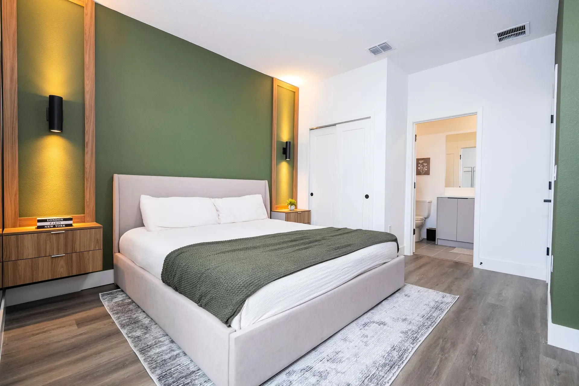 Doppio Westside Haven, Pool & Disney Charm