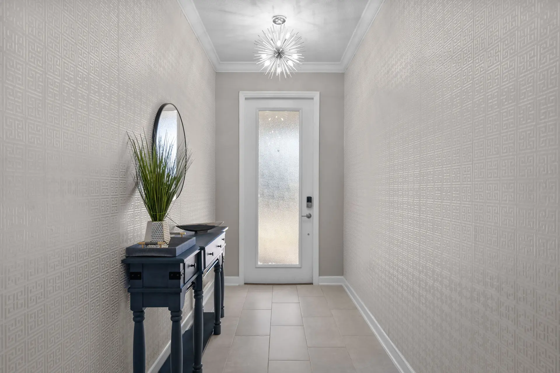 Chic 5Bed Home with Themed Rooms