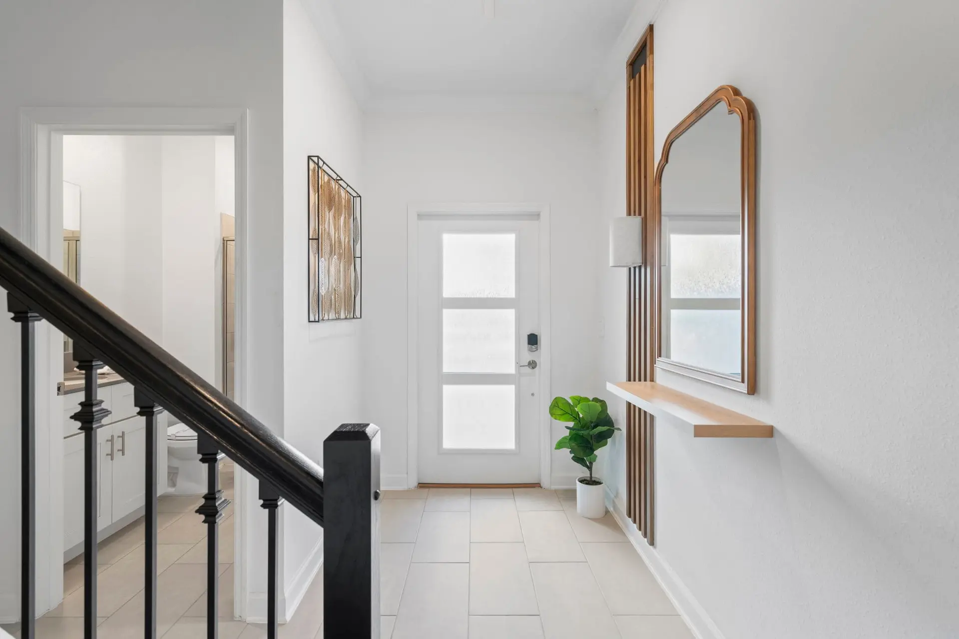 Modern 4 Bed Home, Themed Rooms, Prime Location