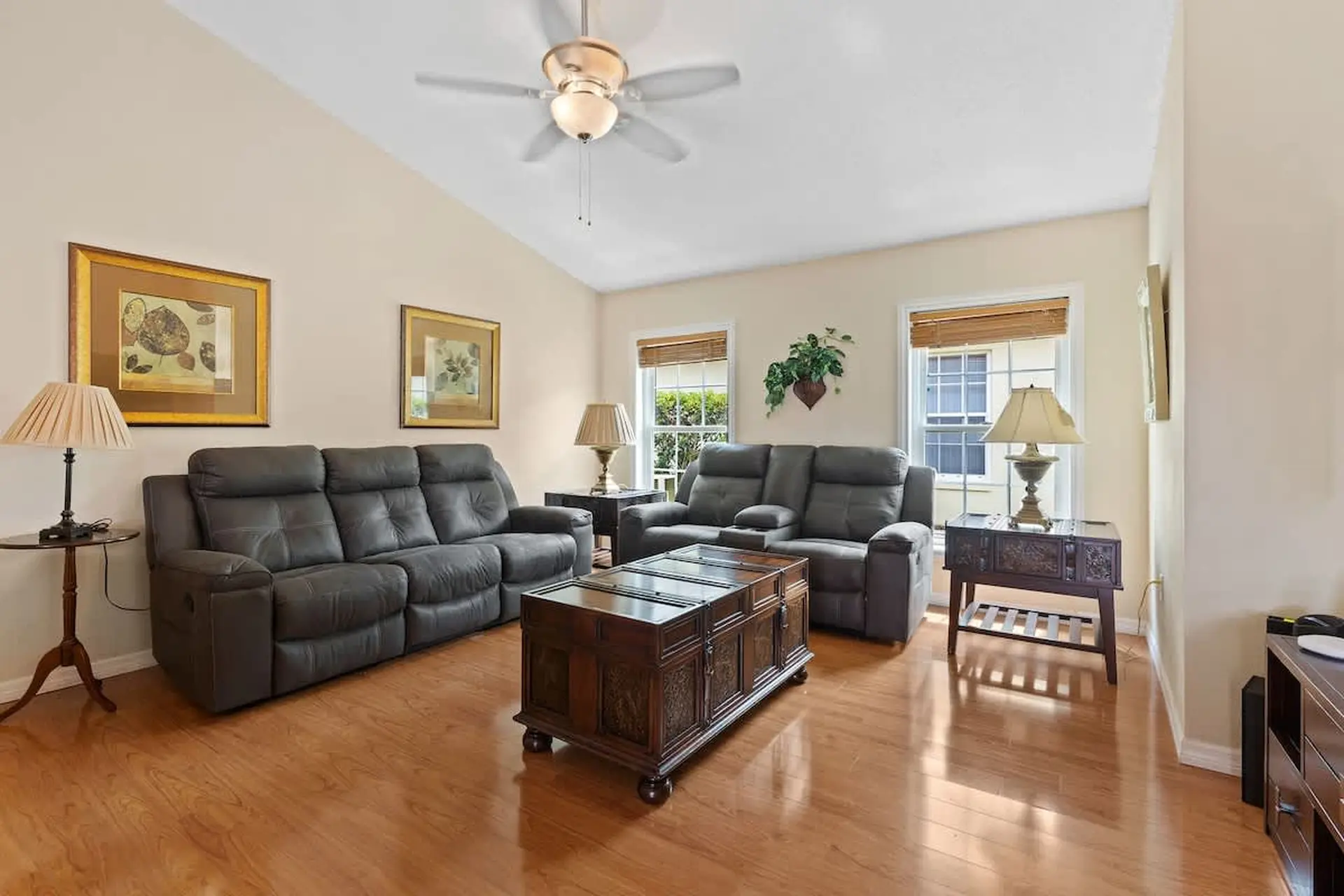 Lake View and Pool 4BR House Disney Area