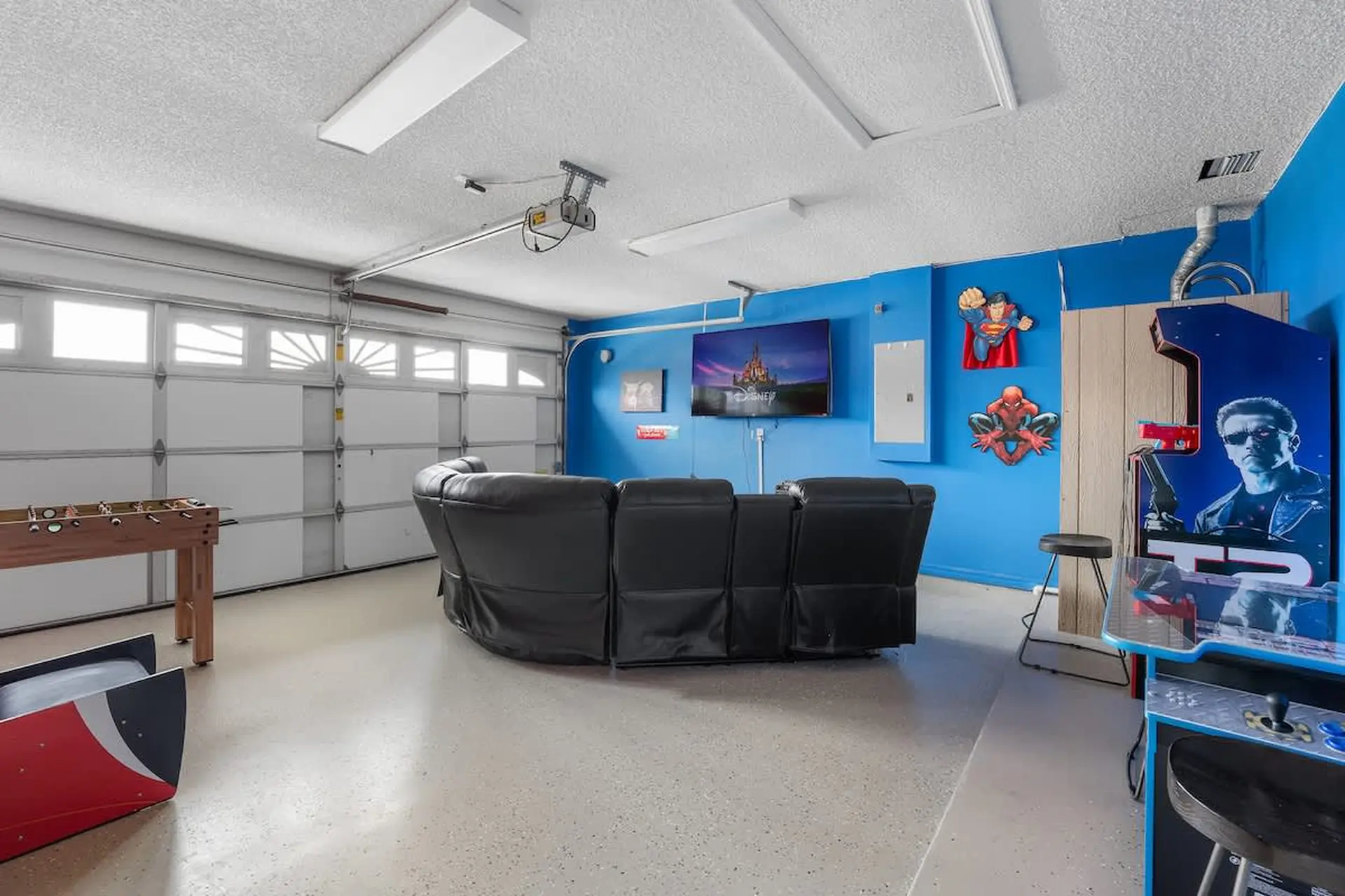 New Listing ! Pool and Game Room 4BR