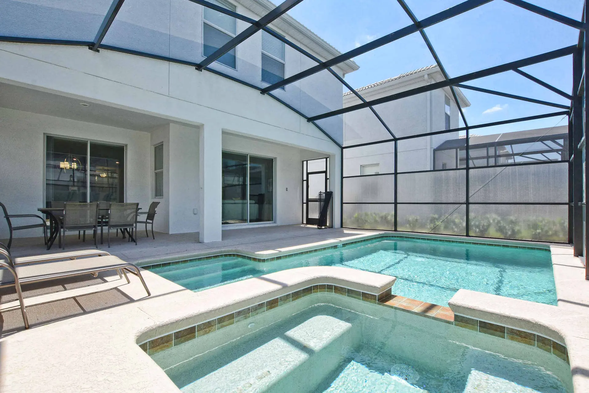 Spacious 6 Bed Home with Pool in Storey Lake