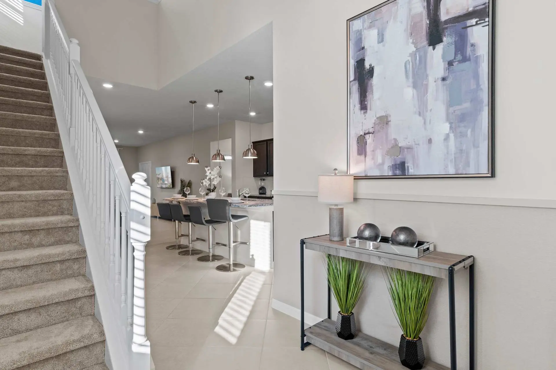 Chic 7Bed with private pool, theme bedrooms